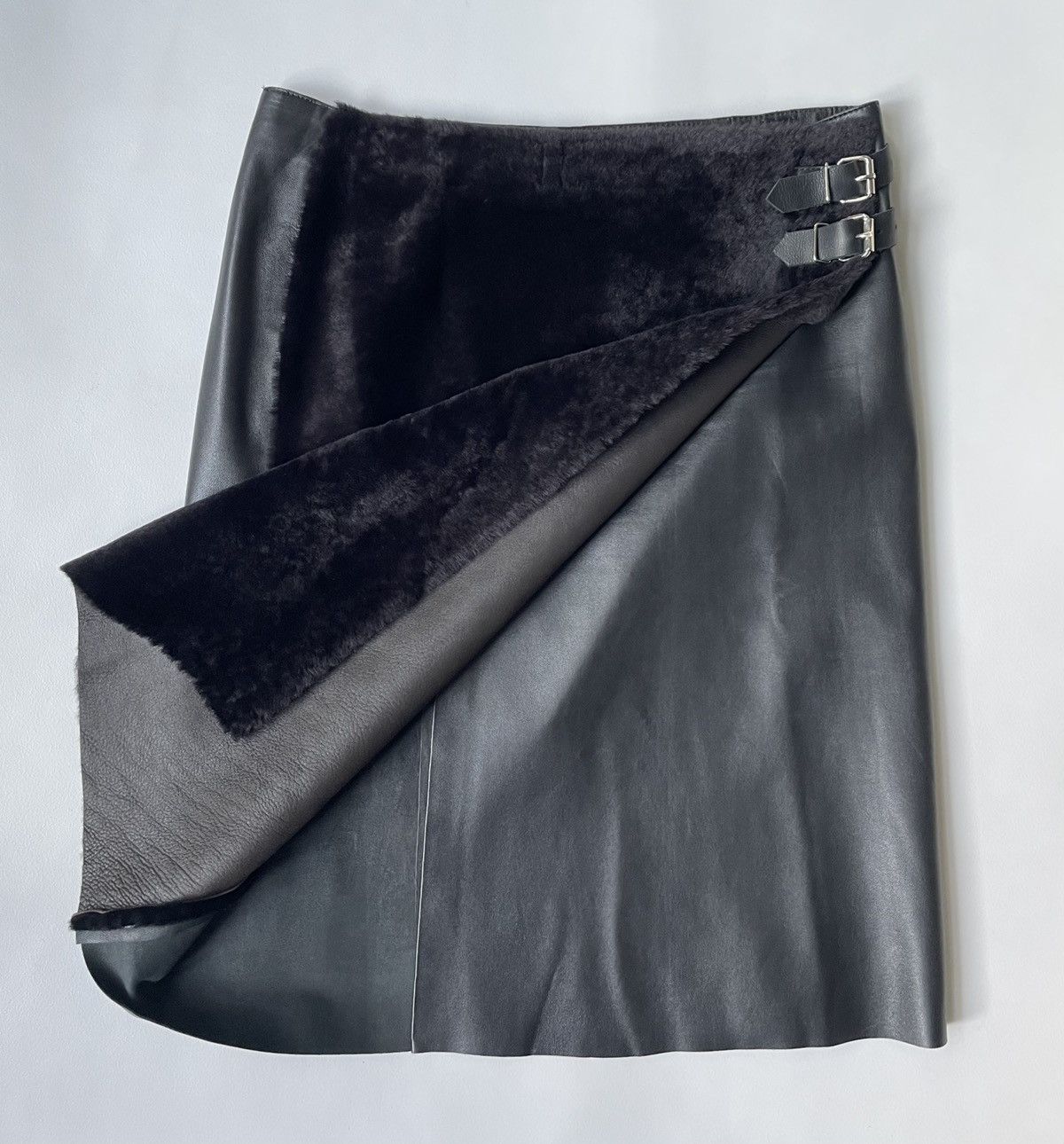 Miu Miu Early 2000’s Shearling Leather Skirt Size 26" / US 2 / IT 38 - 7 Thumbnail