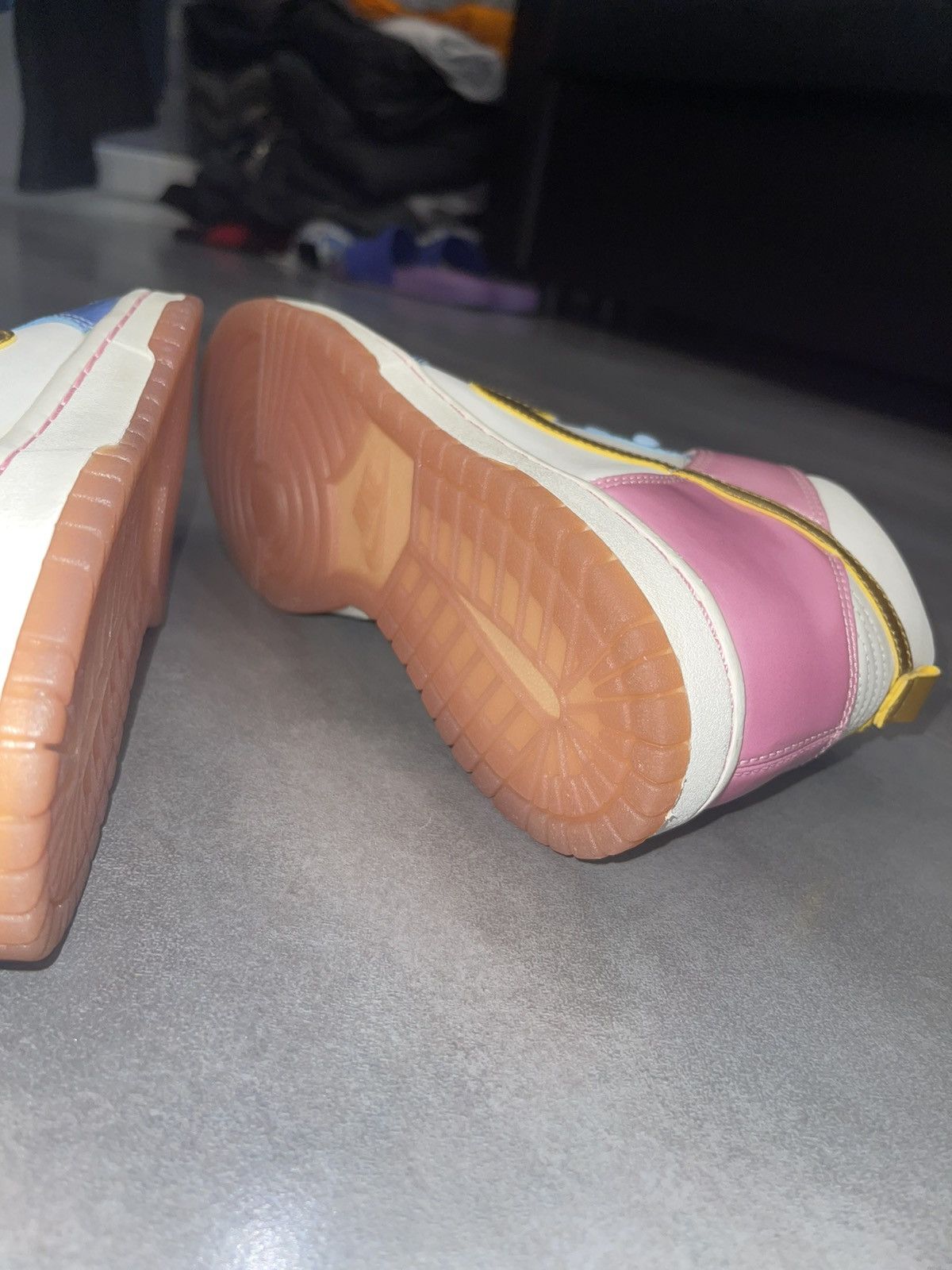 Nike SS09 Nike Dunk High GS Sail Pink Gold Blue Hi-Top Sneakers Size US 6 / IT 36 - 12 Thumbnail