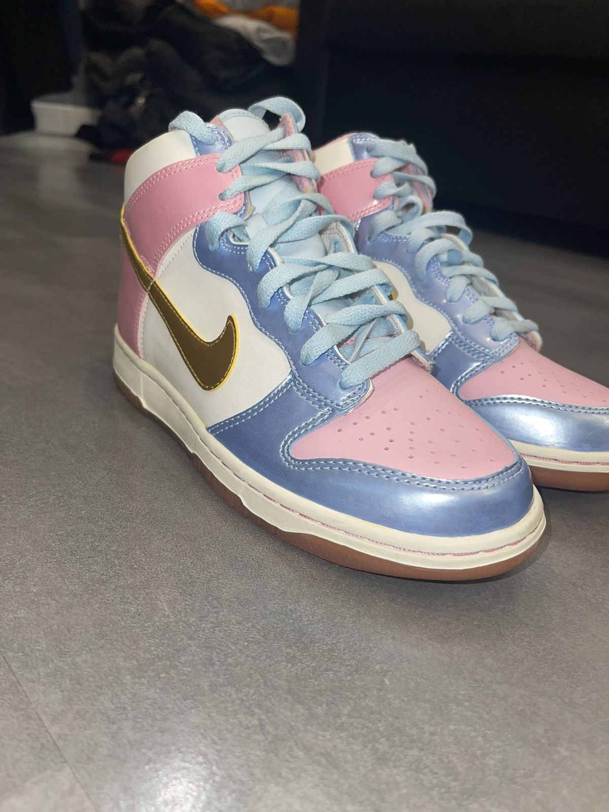 Nike SS09 Nike Dunk High GS Sail Pink Gold Blue Hi-Top Sneakers Size US 6 / IT 36 - 4 Thumbnail
