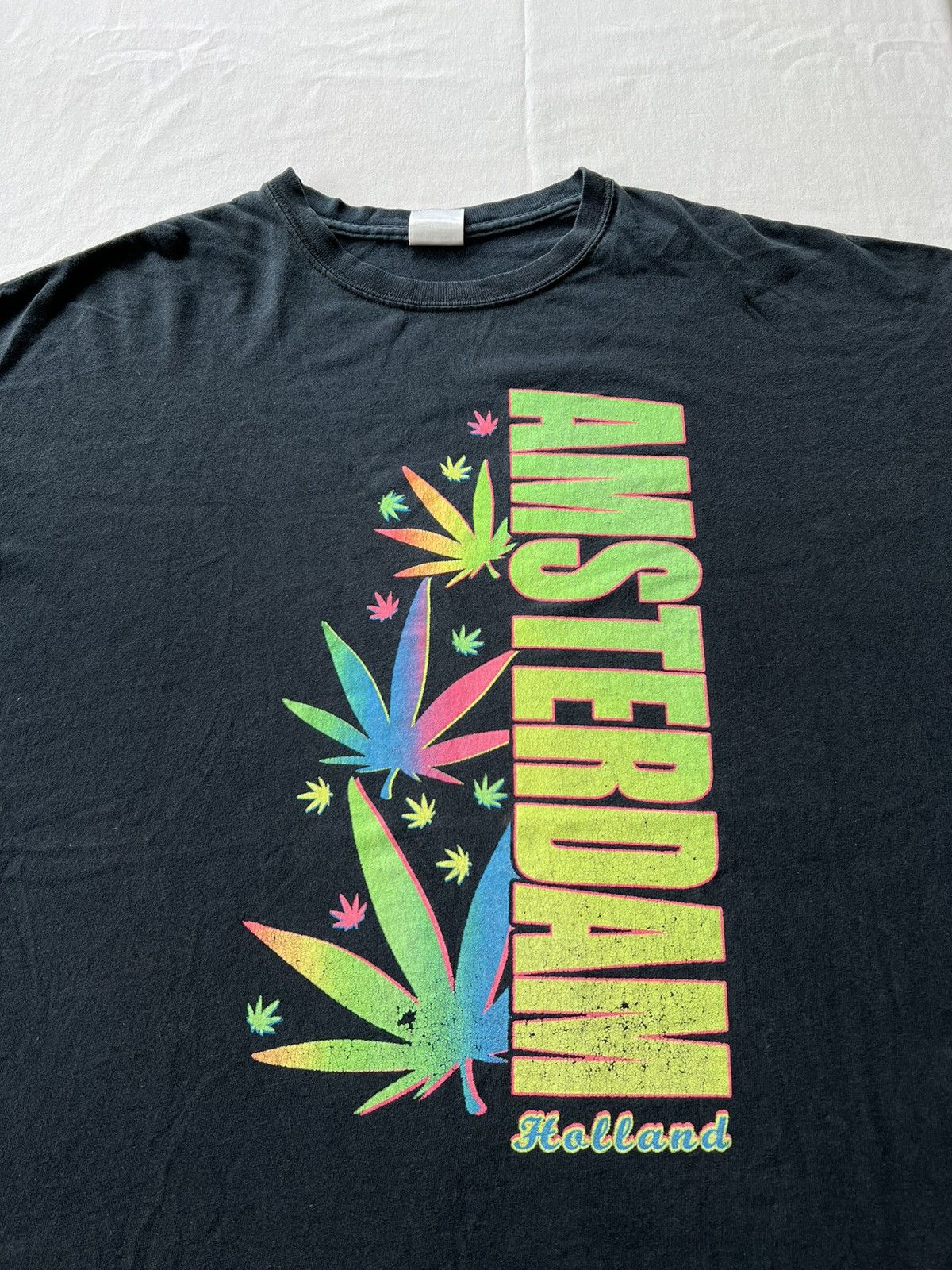 Band Tees Vintage 2000s Amsterdam Holland Marijuana Blunt Smoke Tee Size US XXL / EU 58 / 5 - 3 Thumbnail
