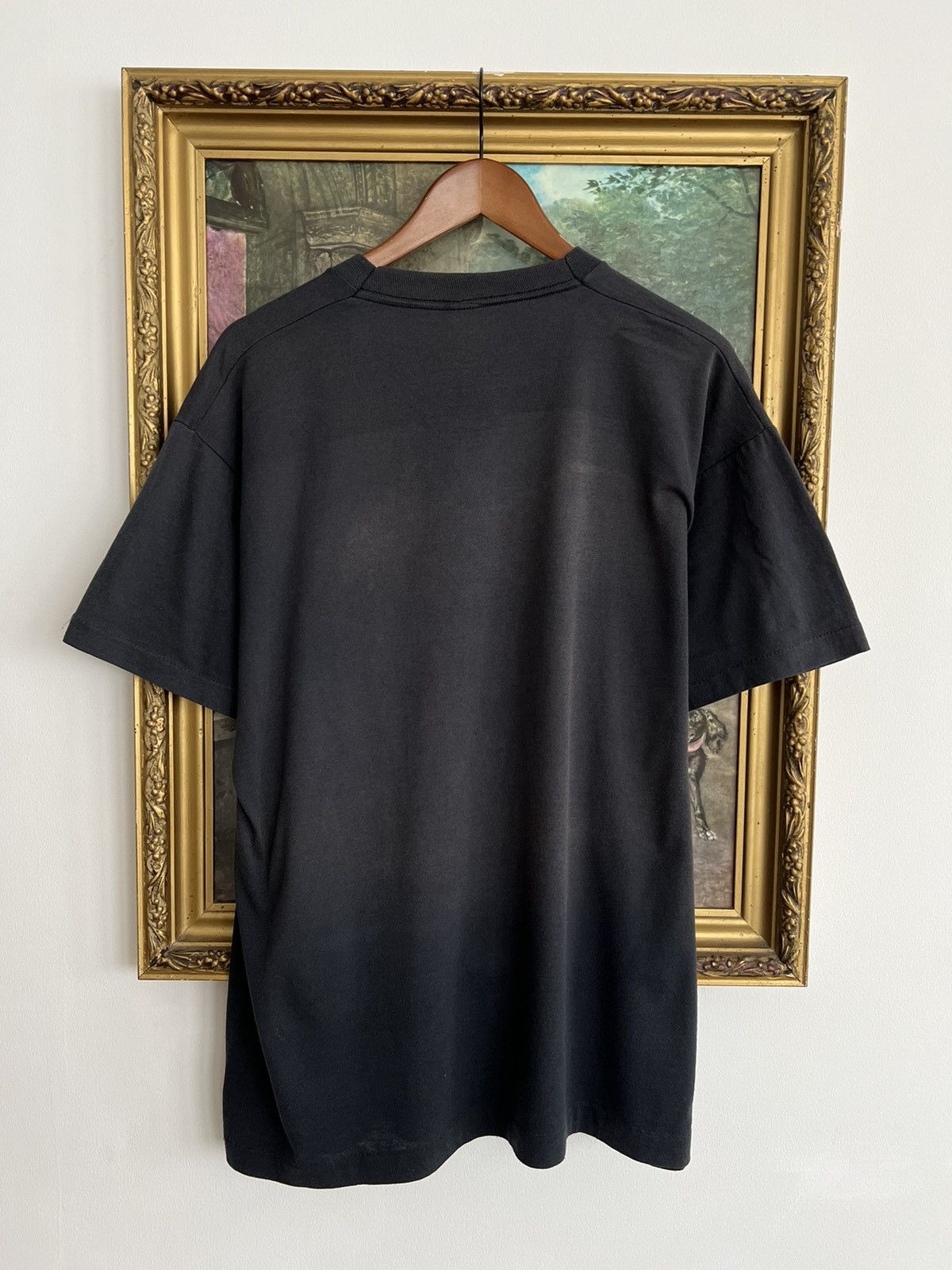 Vintage Vintage 90s Wolf Single Stitch Faded Black Tee Size US XL / EU 56 / 4 - 2 Thumbnail