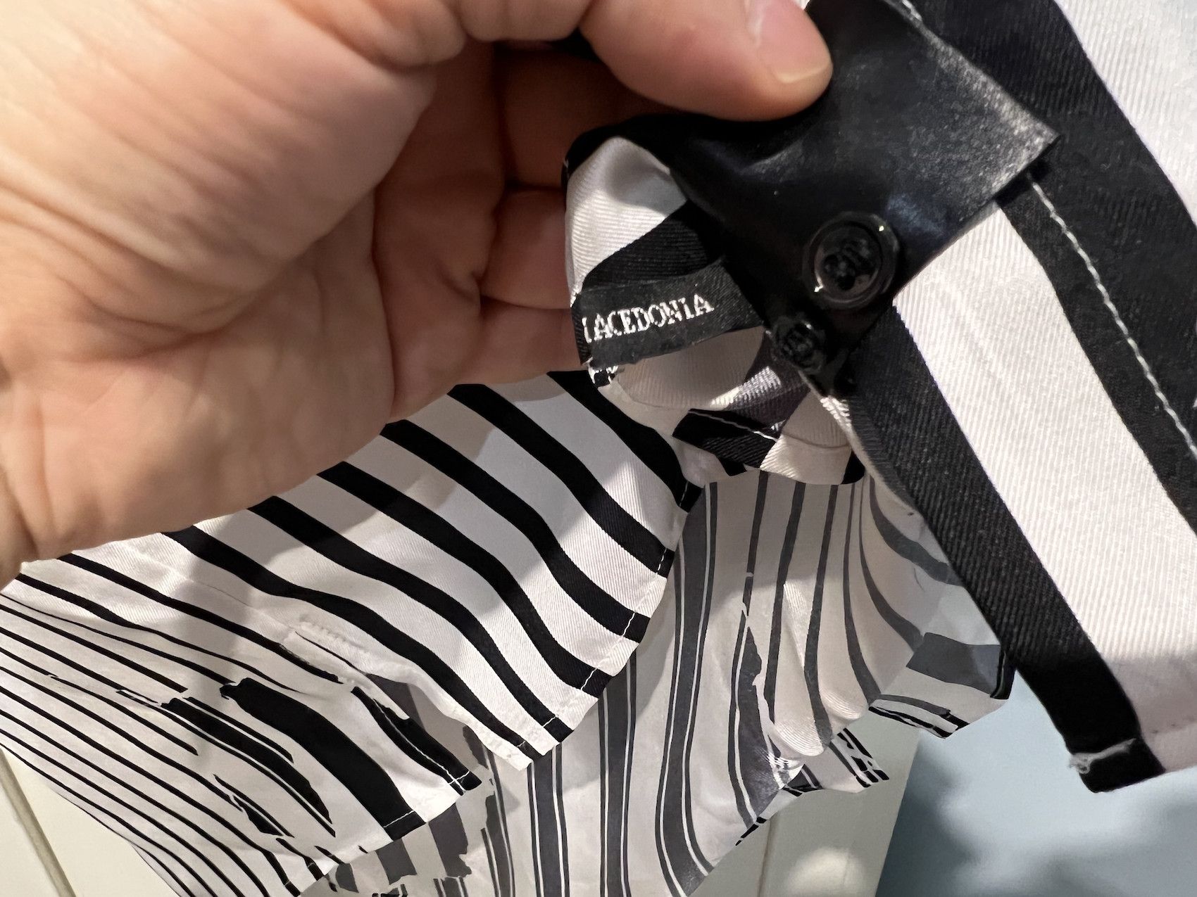 Haider Ackermann SS'18 Shirt Silk Brucite Size US S / EU 44-46 / 1 - 4 Thumbnail