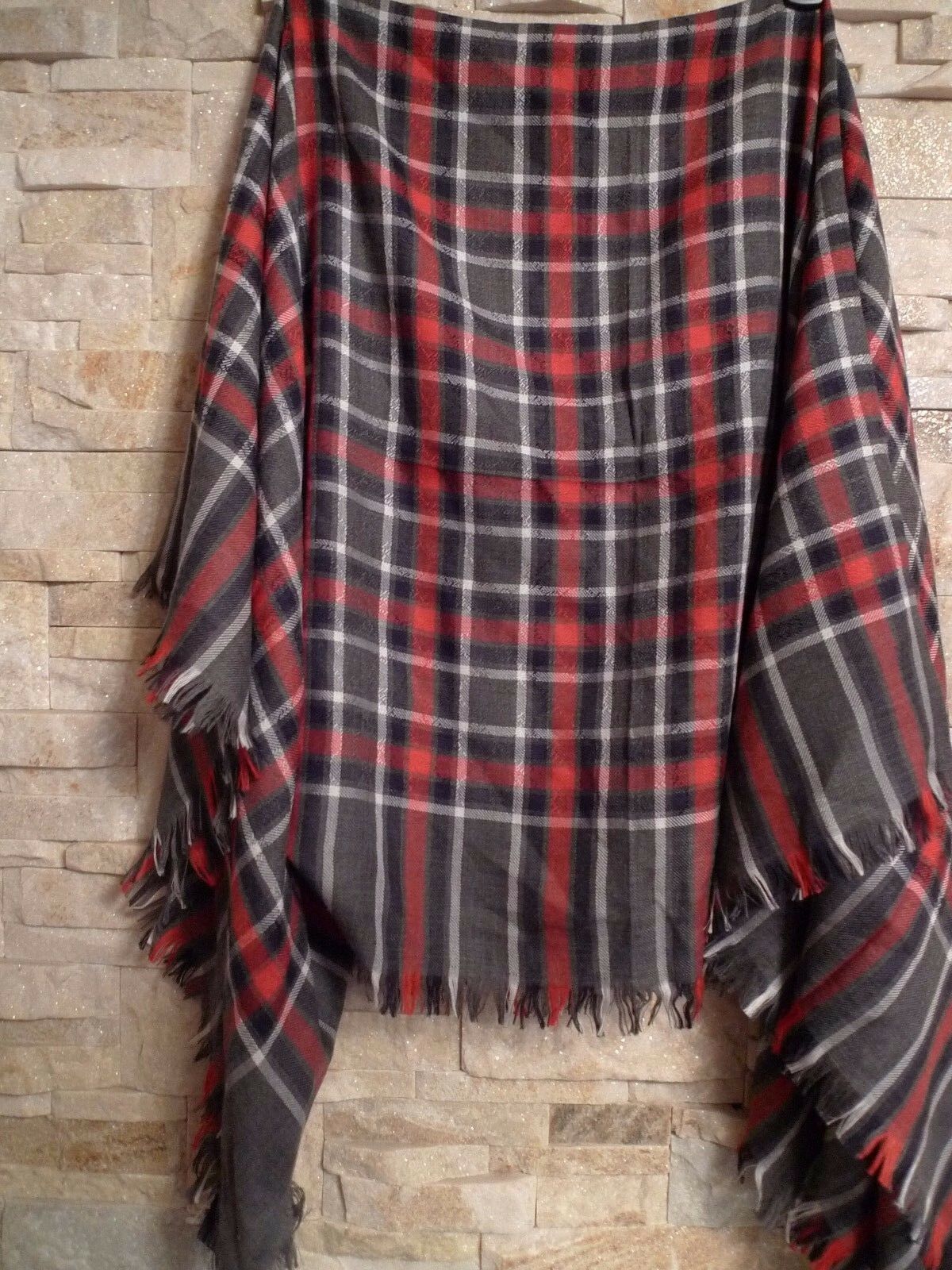 Gucci GUCCI OVERSIZE PLAID SQUARE WOOL/SILK SHAWL WRAP STOLE Size ONE SIZE - 1 Thumbnail