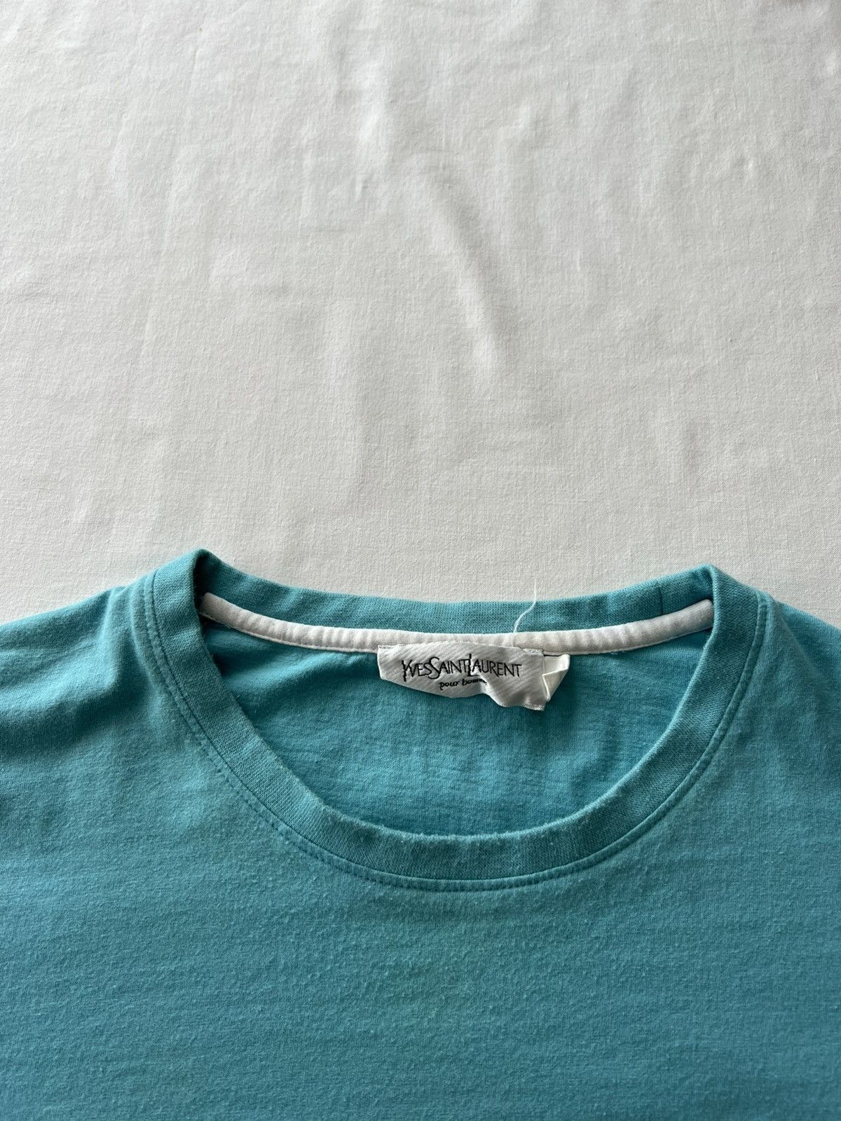 Vintage Vintage Yves Saint Laurent YVS Pour Homme Blue Tee Size US L / EU 52-54 / 3 - 7 Thumbnail