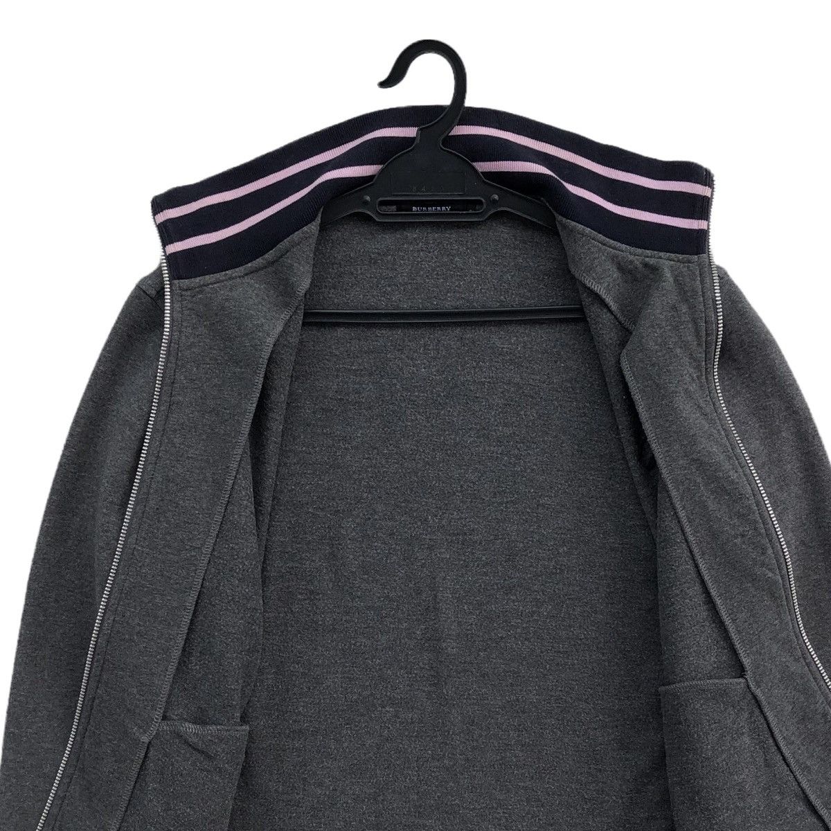 Burberry Burberry Embroidery Logo Stretchable Track Jacket Size US S / EU 44-46 / 1 - 5 Thumbnail