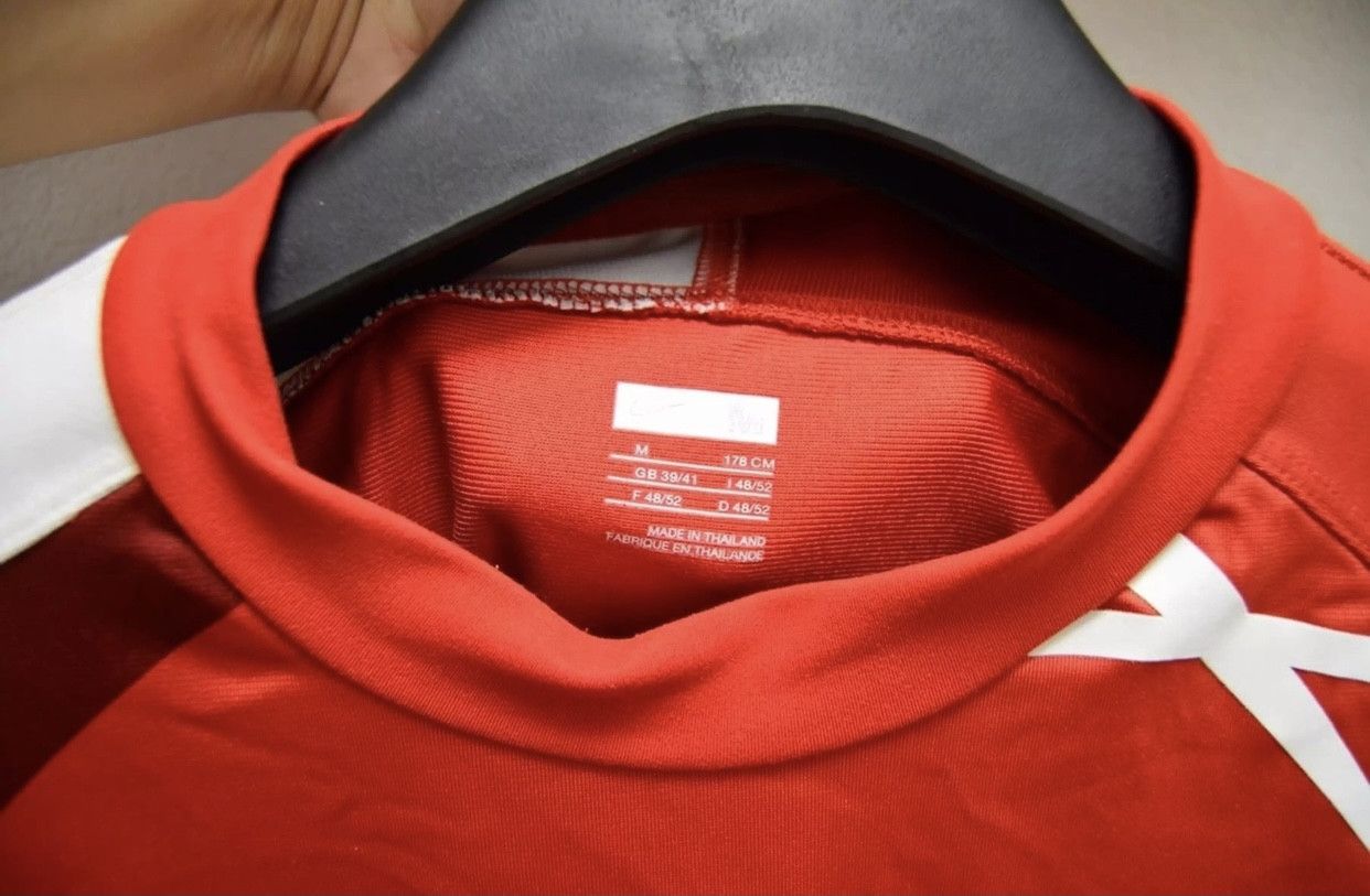 Nike Rugby England Nike jersey o2 M size Size US M / EU 48-50 / 2 - 2 Thumbnail