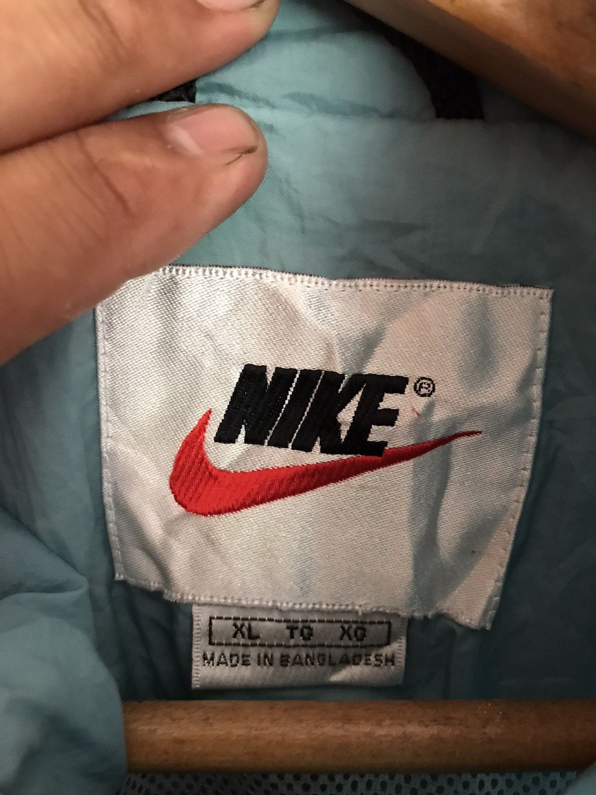 Nike RARE VINTAGE 90s NIKE GREY TAG JACKET Size US L / EU 52-54 / 3 - 5 Thumbnail