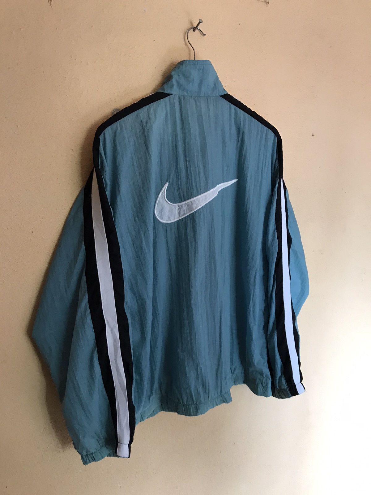 Nike RARE VINTAGE 90s NIKE GREY TAG JACKET Size US L / EU 52-54 / 3 - 3 Thumbnail