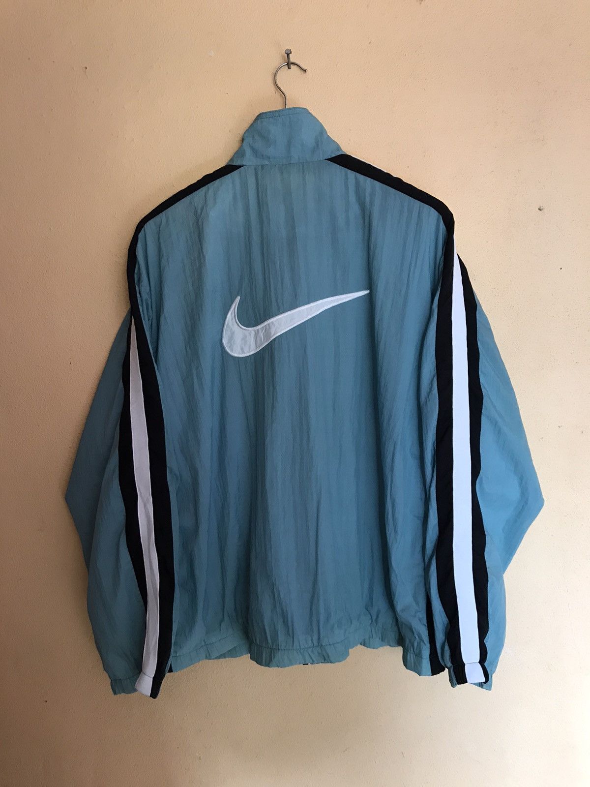 Nike RARE VINTAGE 90s NIKE GREY TAG JACKET Size US L / EU 52-54 / 3 - 4 Thumbnail