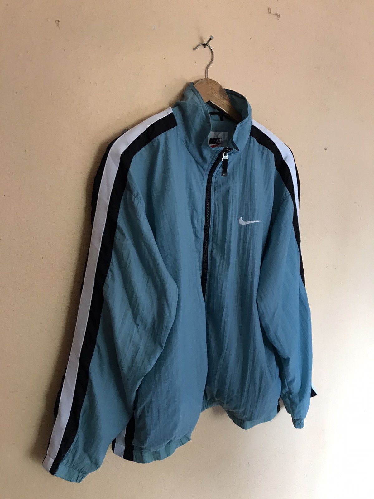 Nike RARE VINTAGE 90s NIKE GREY TAG JACKET Size US L / EU 52-54 / 3 - 8 Thumbnail