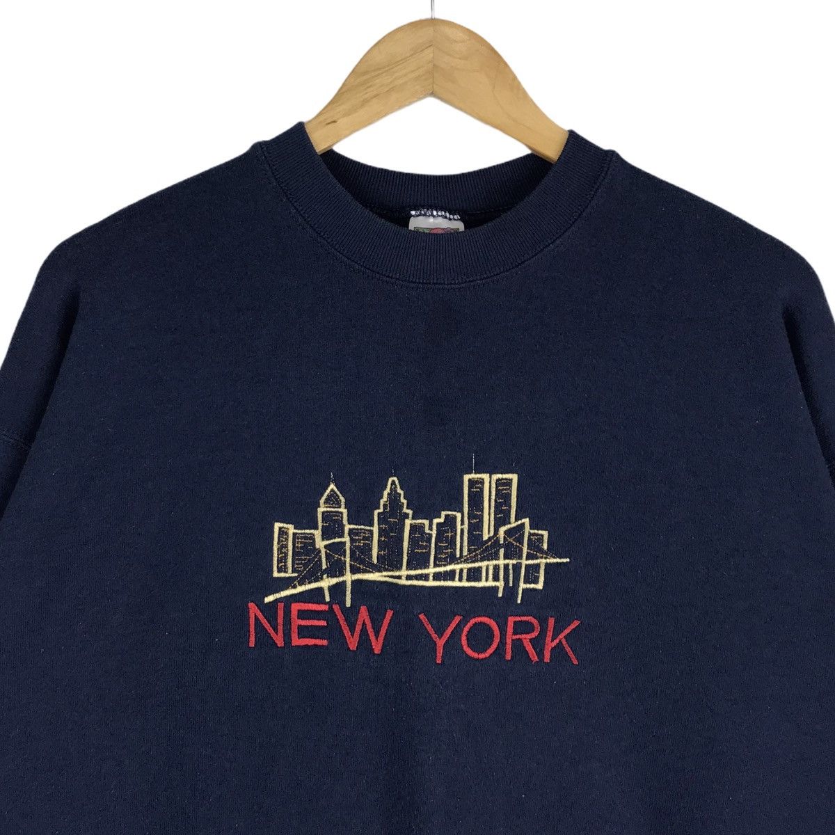 Fruit Of The Loom × Vintage Vintage 90s New York Spell Out Embroidery Sweatshirt Size US L / EU 52-54 / 3 - 2 Thumbnail