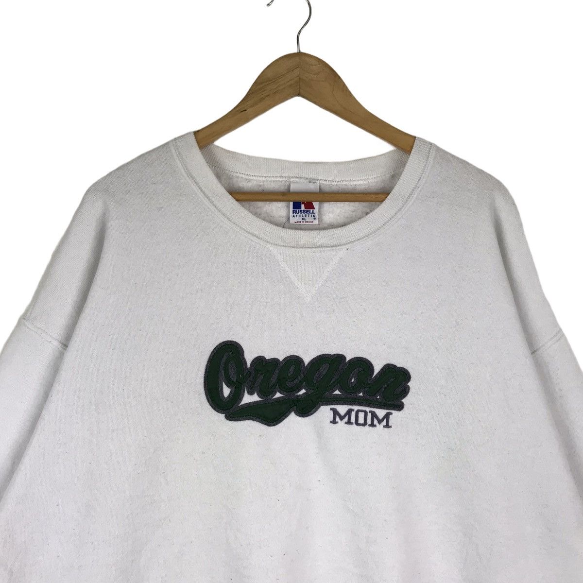 Russell Athletic × Vintage Vintage Russell 90s Oregon Mom Spell Out Sweatshirt Size US XL / EU 56 / 4 - 2 Thumbnail