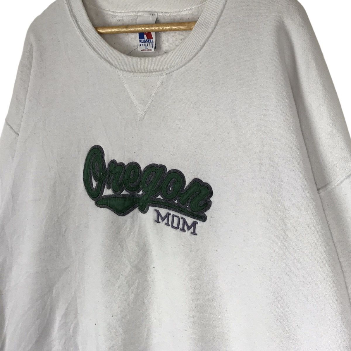 Russell Athletic × Vintage Vintage Russell 90s Oregon Mom Spell Out Sweatshirt Size US XL / EU 56 / 4 - 4 Thumbnail