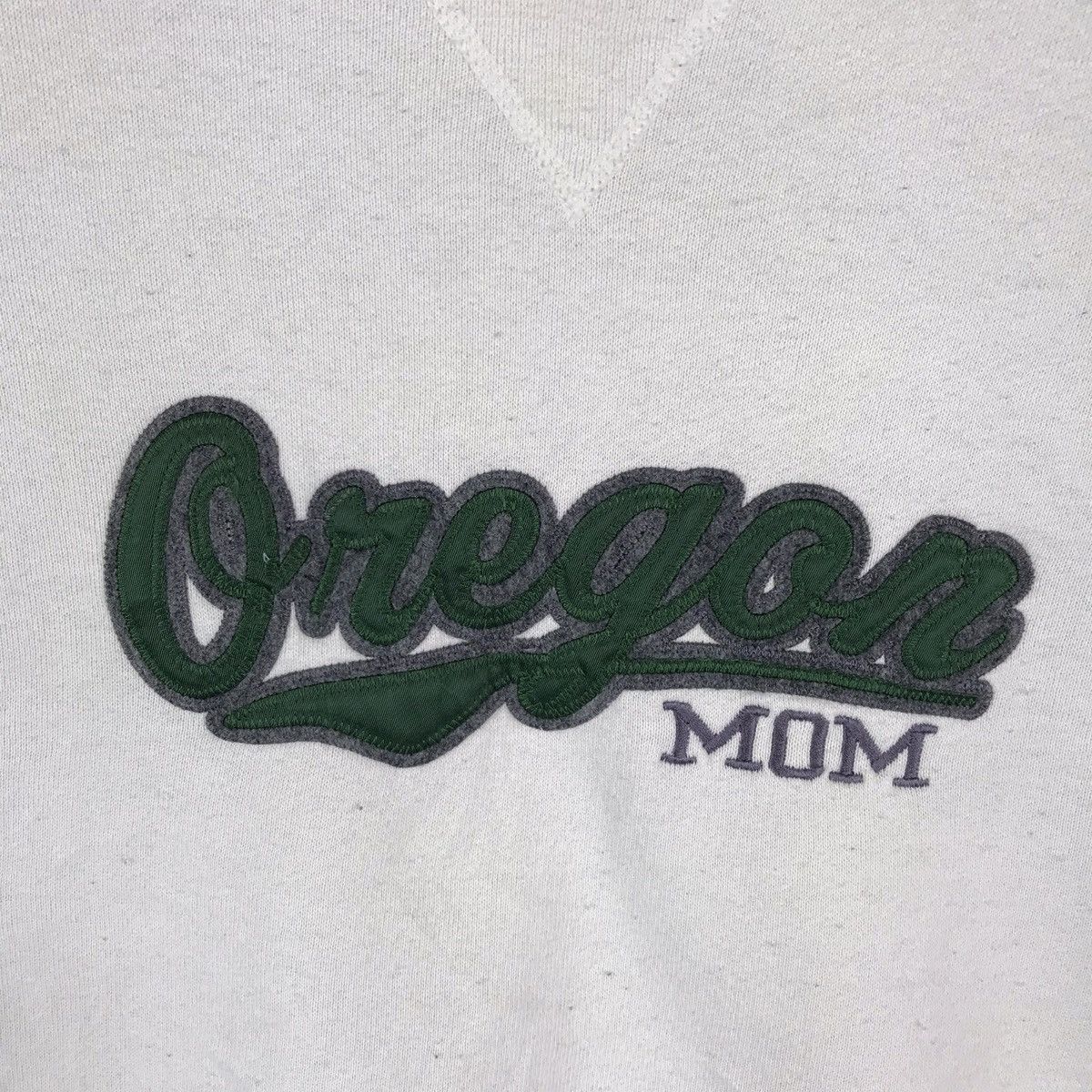 Russell Athletic × Vintage Vintage Russell 90s Oregon Mom Spell Out Sweatshirt Size US XL / EU 56 / 4 - 5 Thumbnail