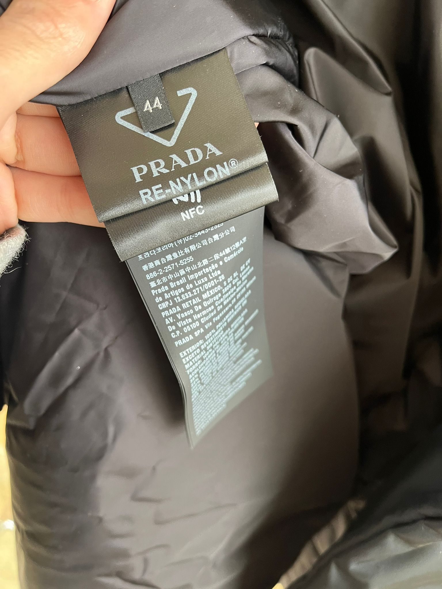 Prada o1rshd1 Blazer Puffa Jacket in Black Size M / US 6-8 / IT 42-44 - 11 Thumbnail