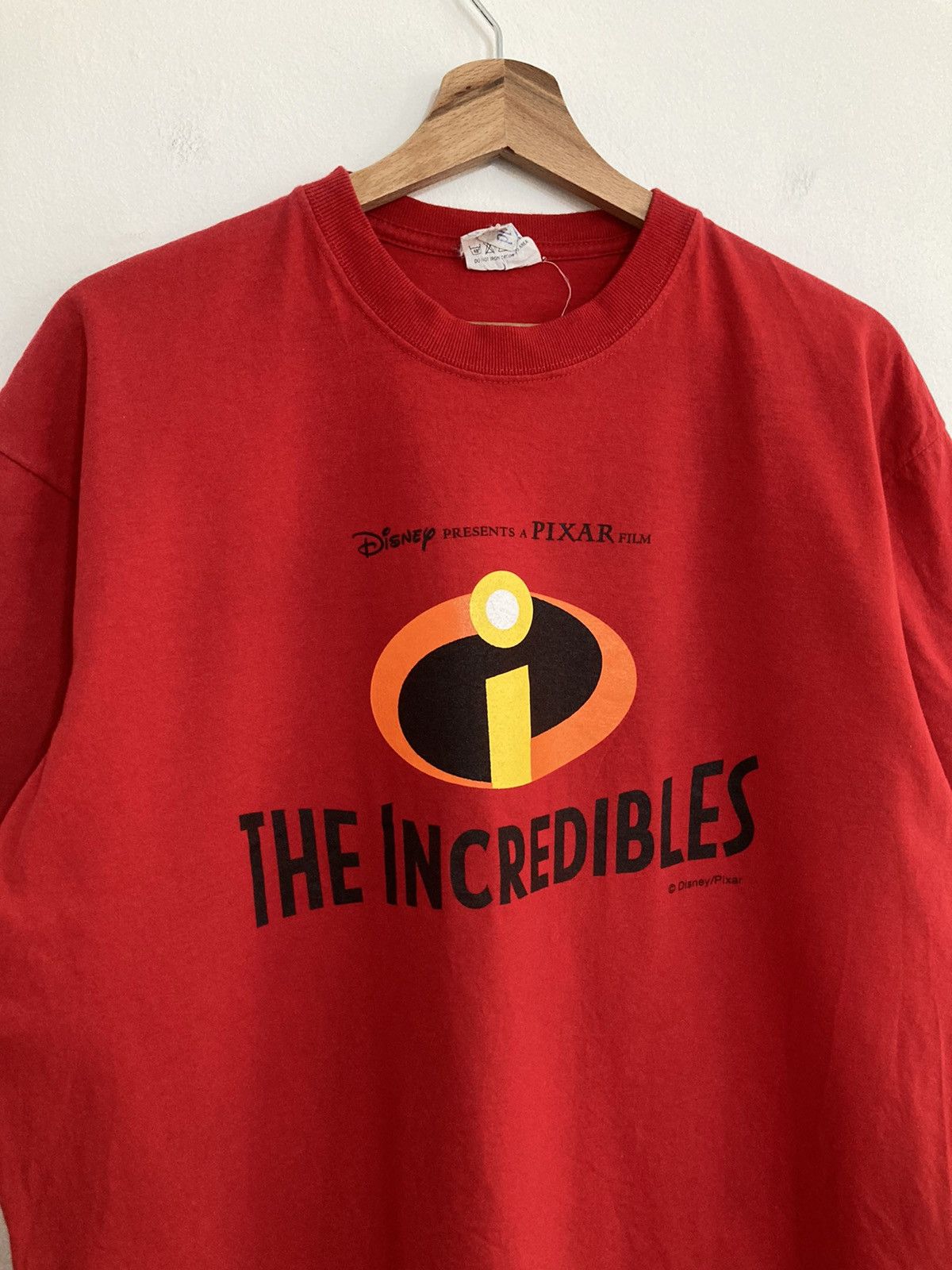 Disney The Incredibles T-shirt Disney Pixar Film Movie y2k Size US L / EU 52-54 / 3 - 3 Thumbnail