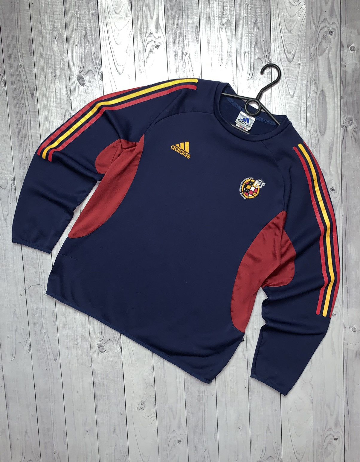 Adidas × Vintage Vintage Spain soccer sweatshirt Adidad rare size M Size US M / EU 48-50 / 2 - 1 Thumbnail