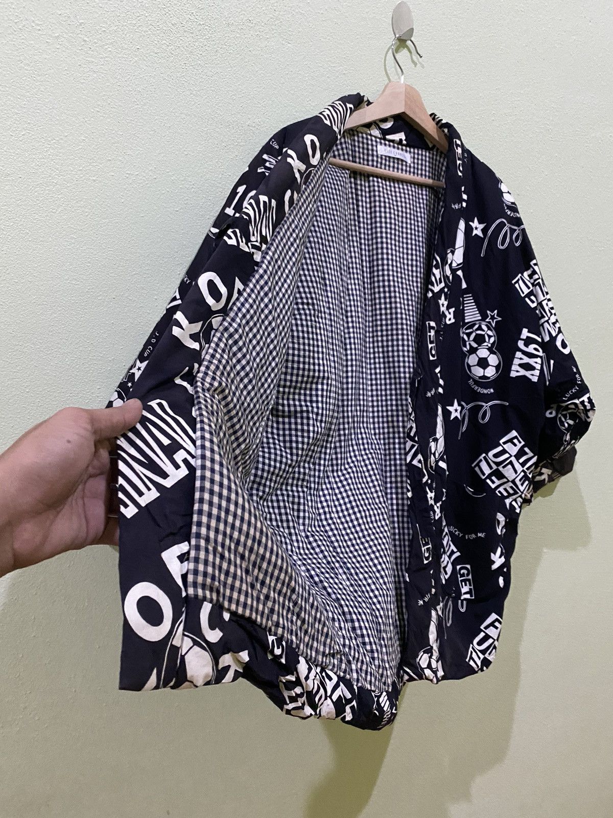 Japanese Brand × Komono ELLE CHANTE SOCCER PRINT JAPANESE KIMONO JACKET Size US M / EU 48-50 / 2 - 9 Thumbnail