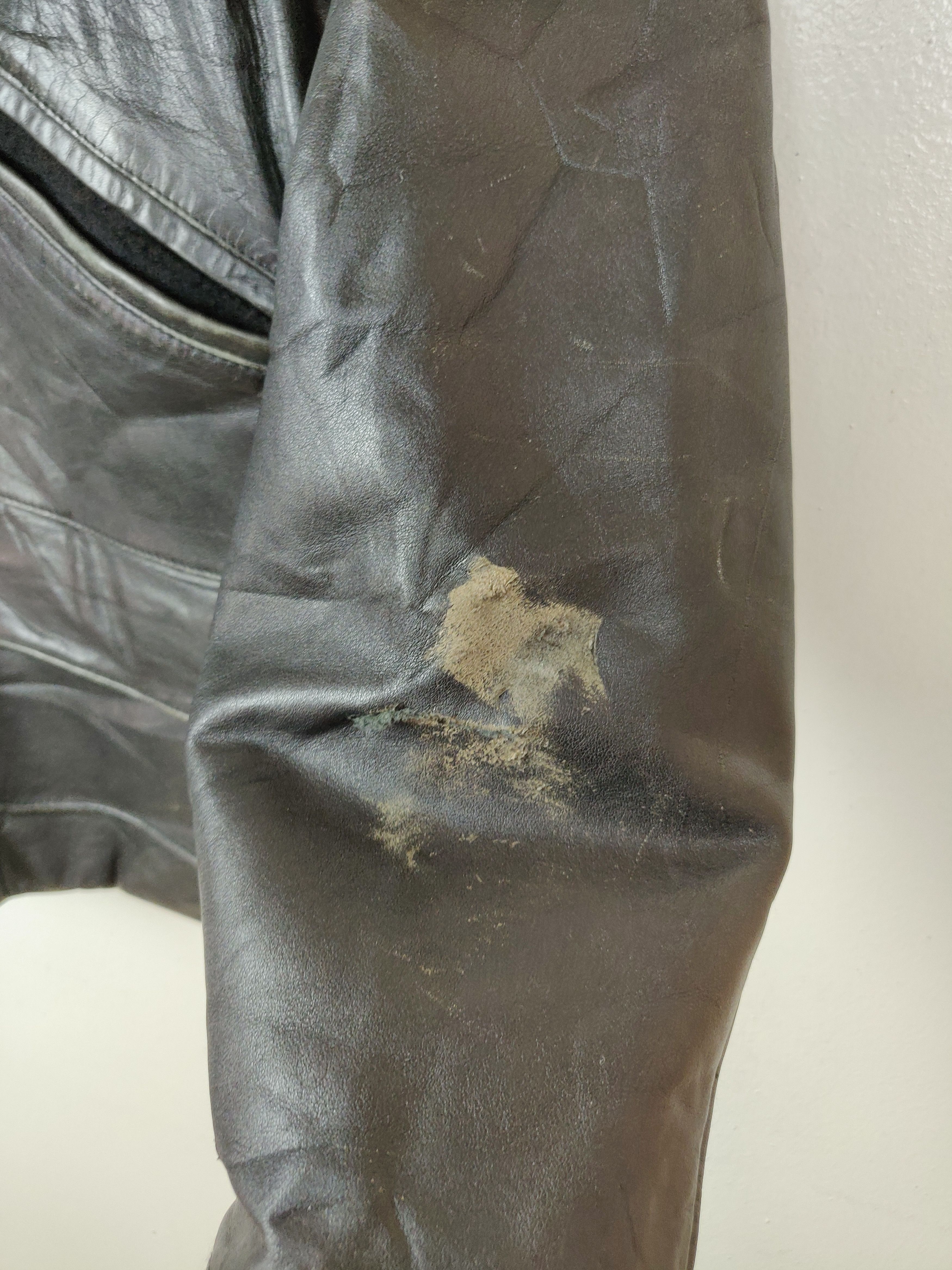 Chevignon Vintage Chevignon Double Rider Genuine Leather Jacket Size US L / EU 52-54 / 3 - 7 Thumbnail