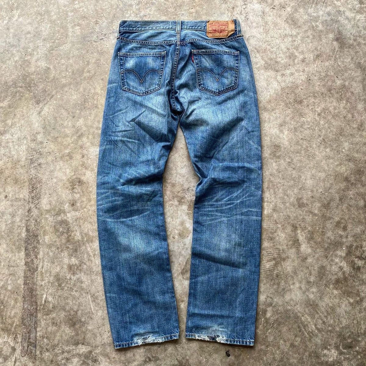 Levi's Vintage Levi’s 501 Distressed Jeans – Classic Size US 31 - 6 Thumbnail
