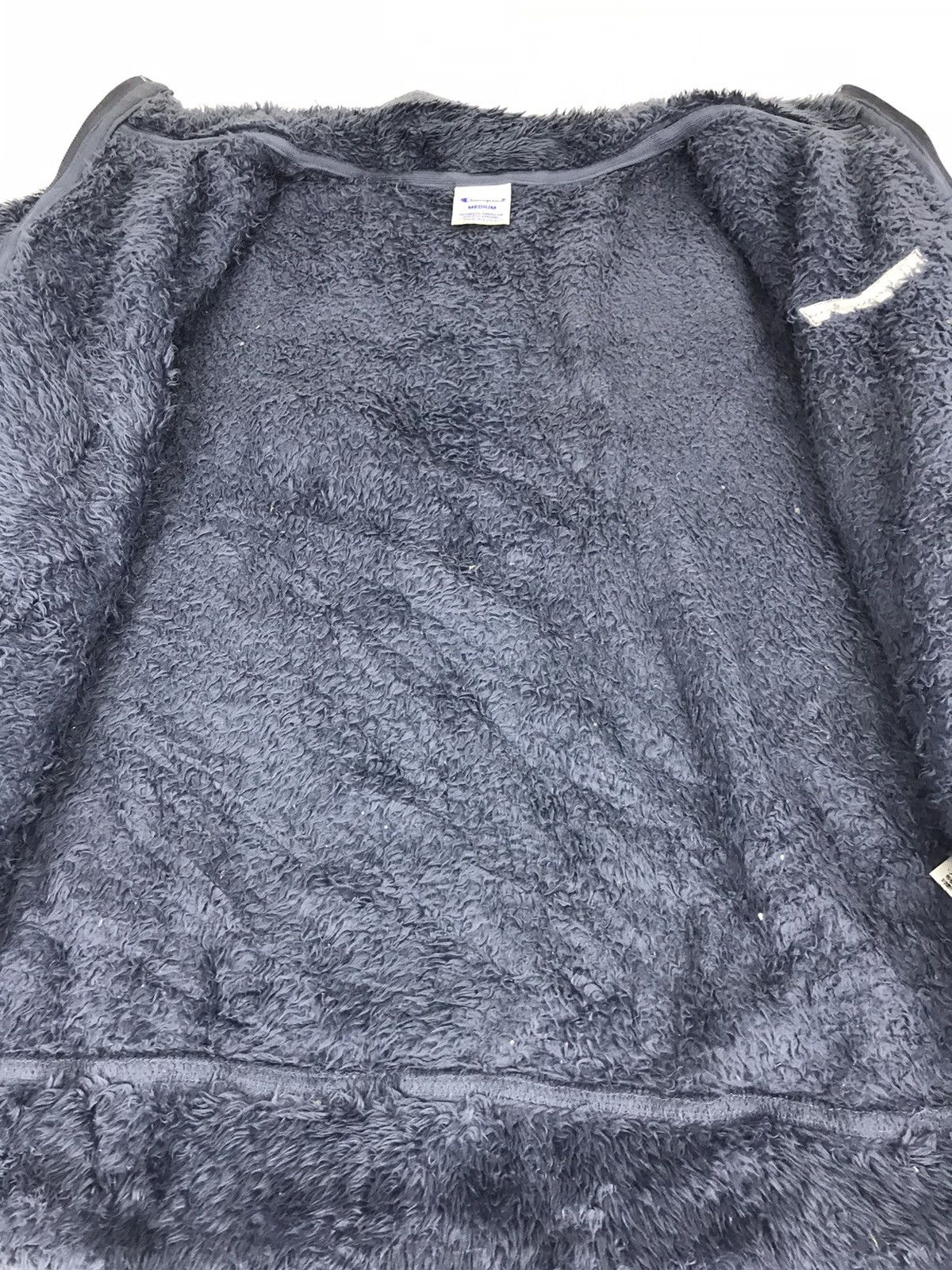 Japanese Brand × Vintage Champion Fluffy Fleece Sweatshirt Hoodies Jacket Size M / US 6-8 / IT 42-44 - 4 Thumbnail