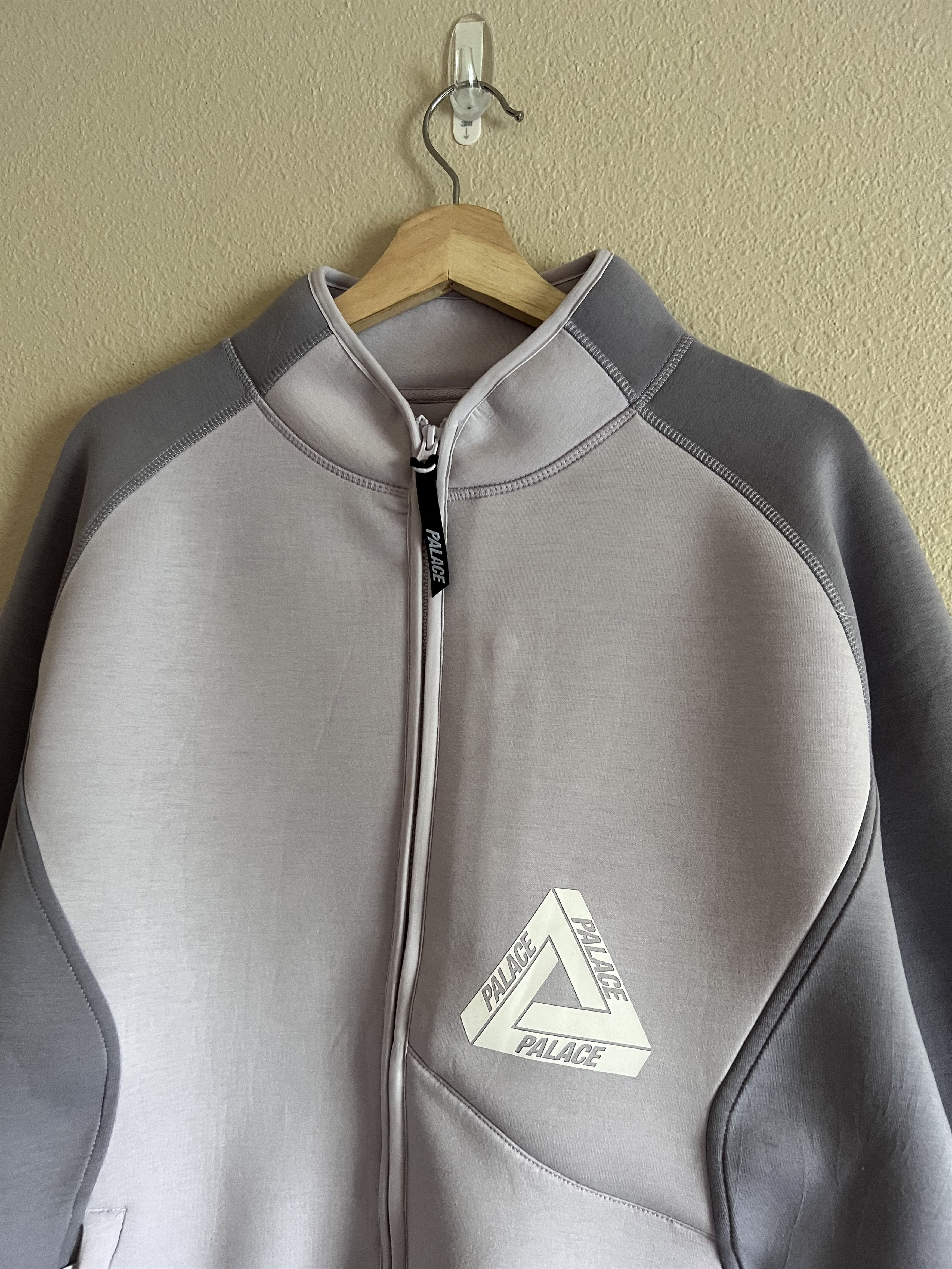 Palace Palace Skateboards Performance Zip Funnel Jacket in Lilac Size US XL / EU 56 / 4 - 2 Thumbnail