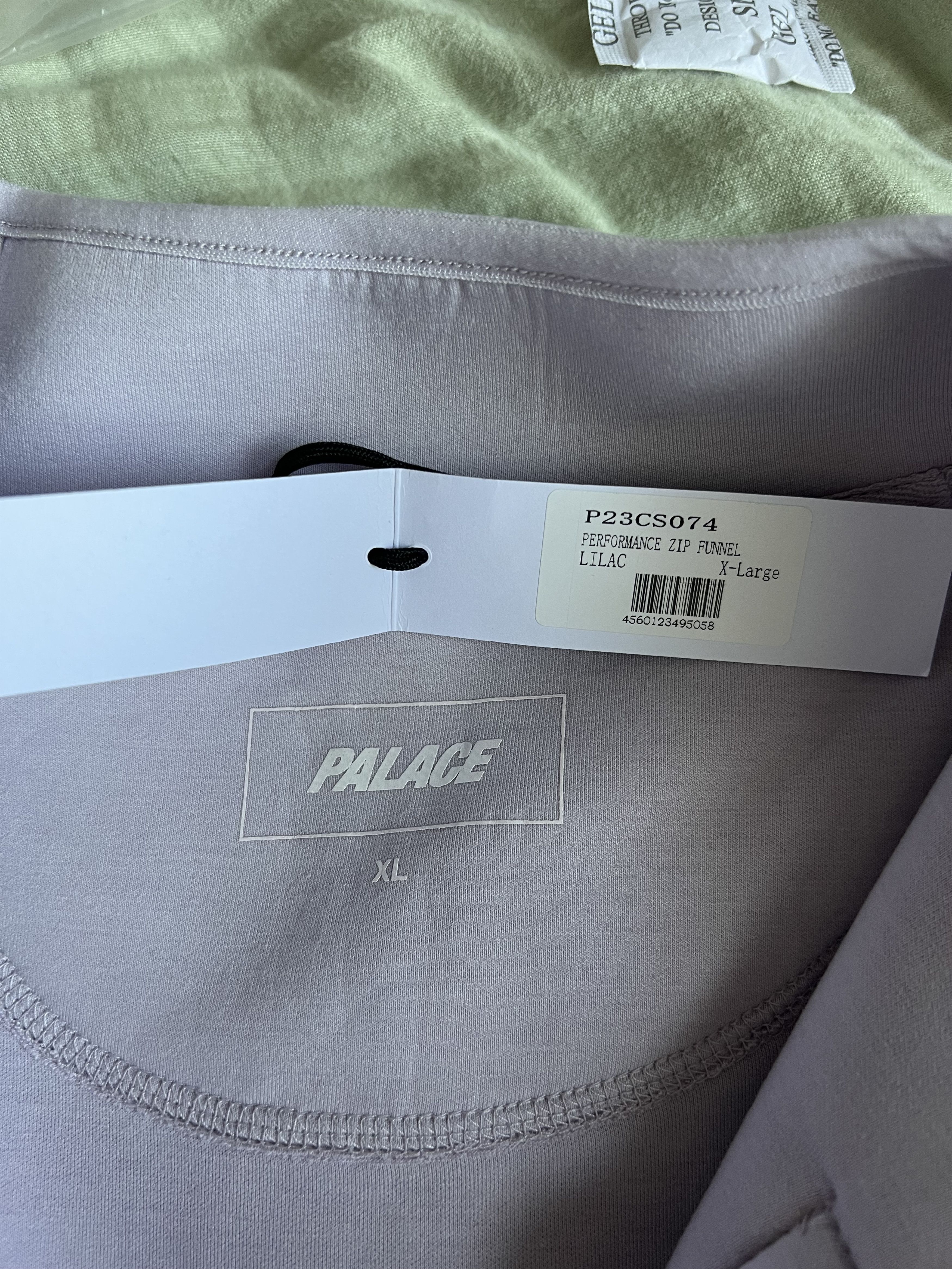 Palace Palace Skateboards Performance Zip Funnel Jacket in Lilac Size US XL / EU 56 / 4 - 7 Thumbnail