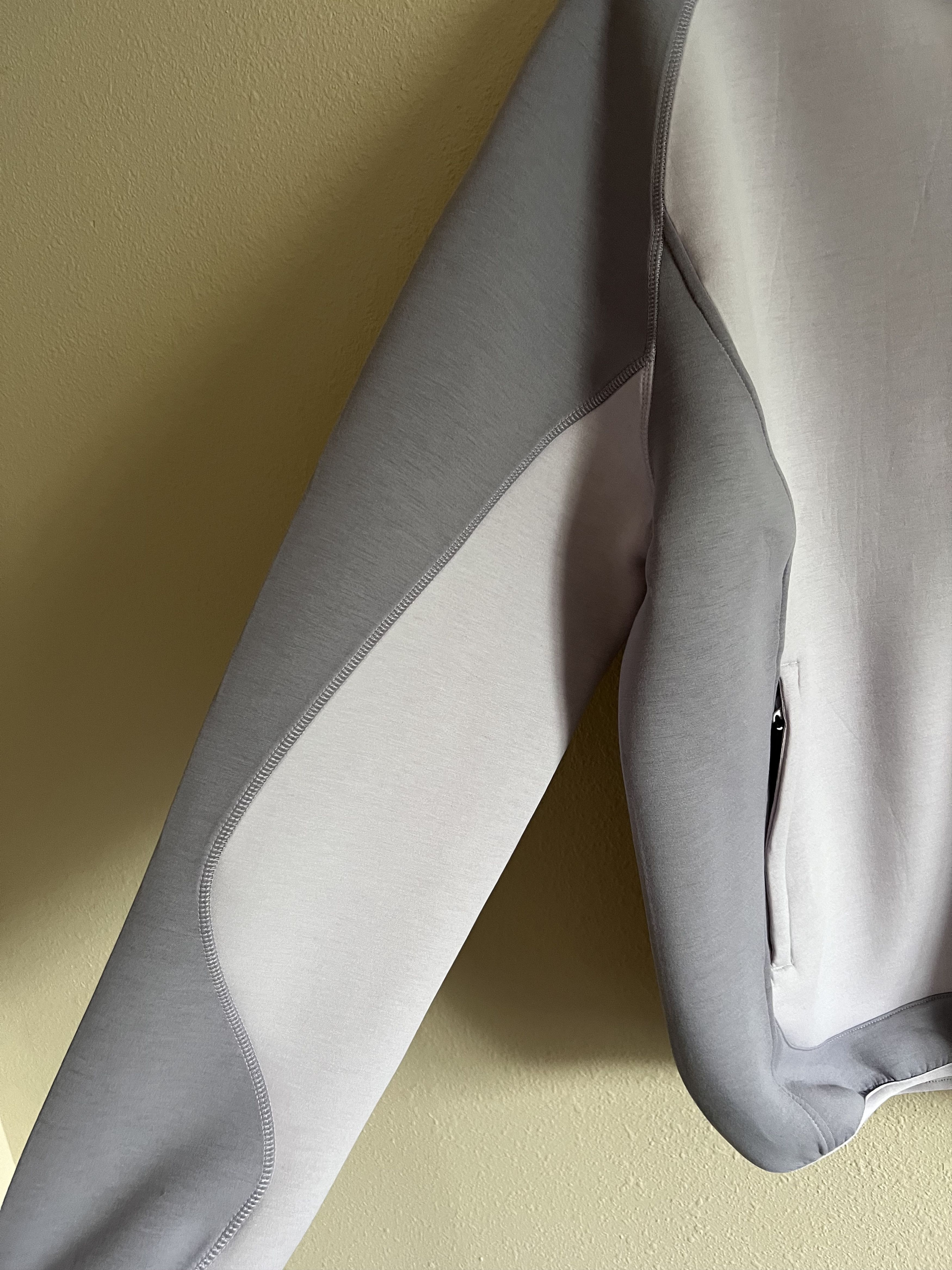 Palace Palace Skateboards Performance Zip Funnel Jacket in Lilac Size US XL / EU 56 / 4 - 4 Thumbnail