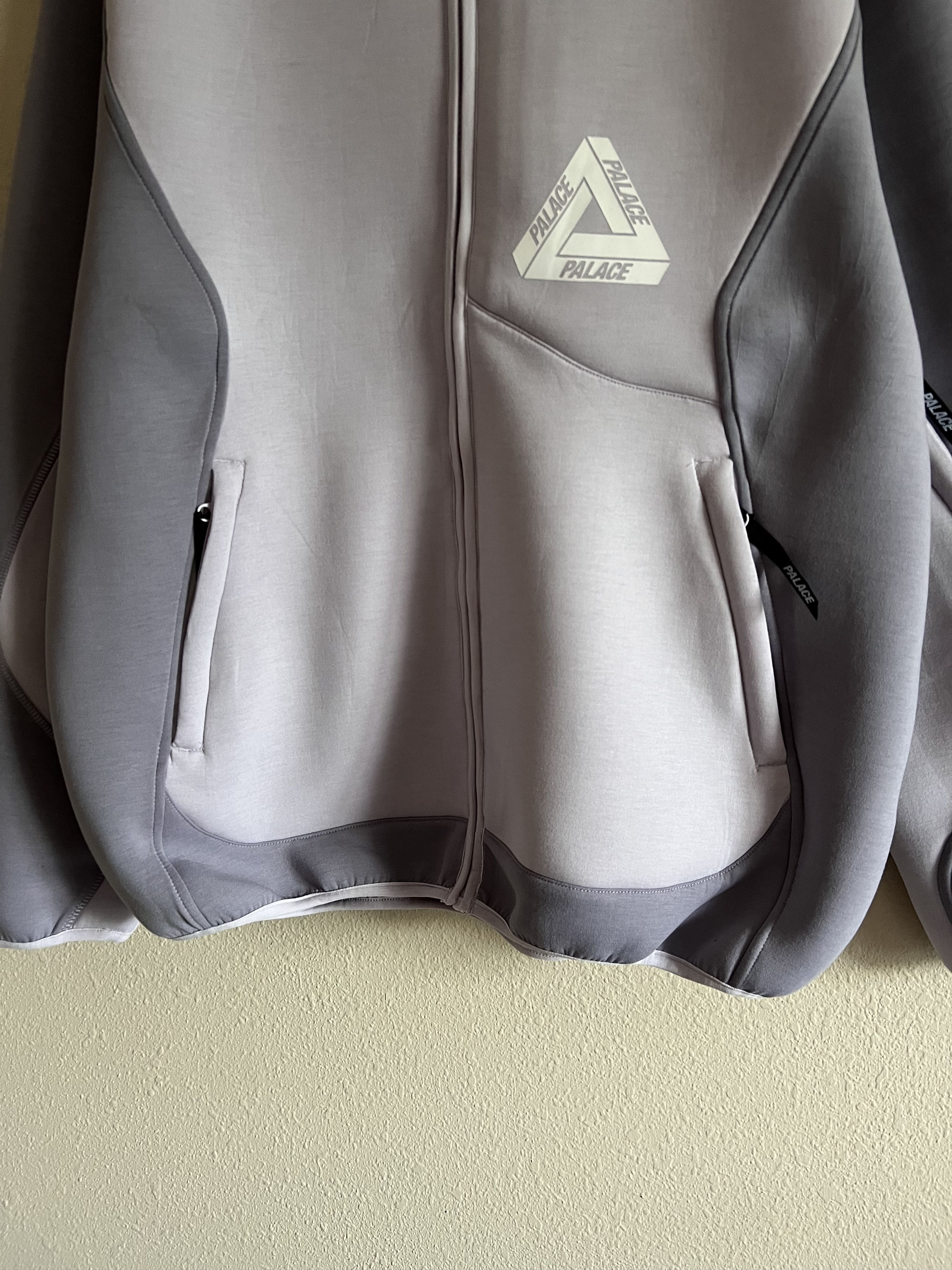 Palace Palace Skateboards Performance Zip Funnel Jacket in Lilac Size US XL / EU 56 / 4 - 3 Thumbnail