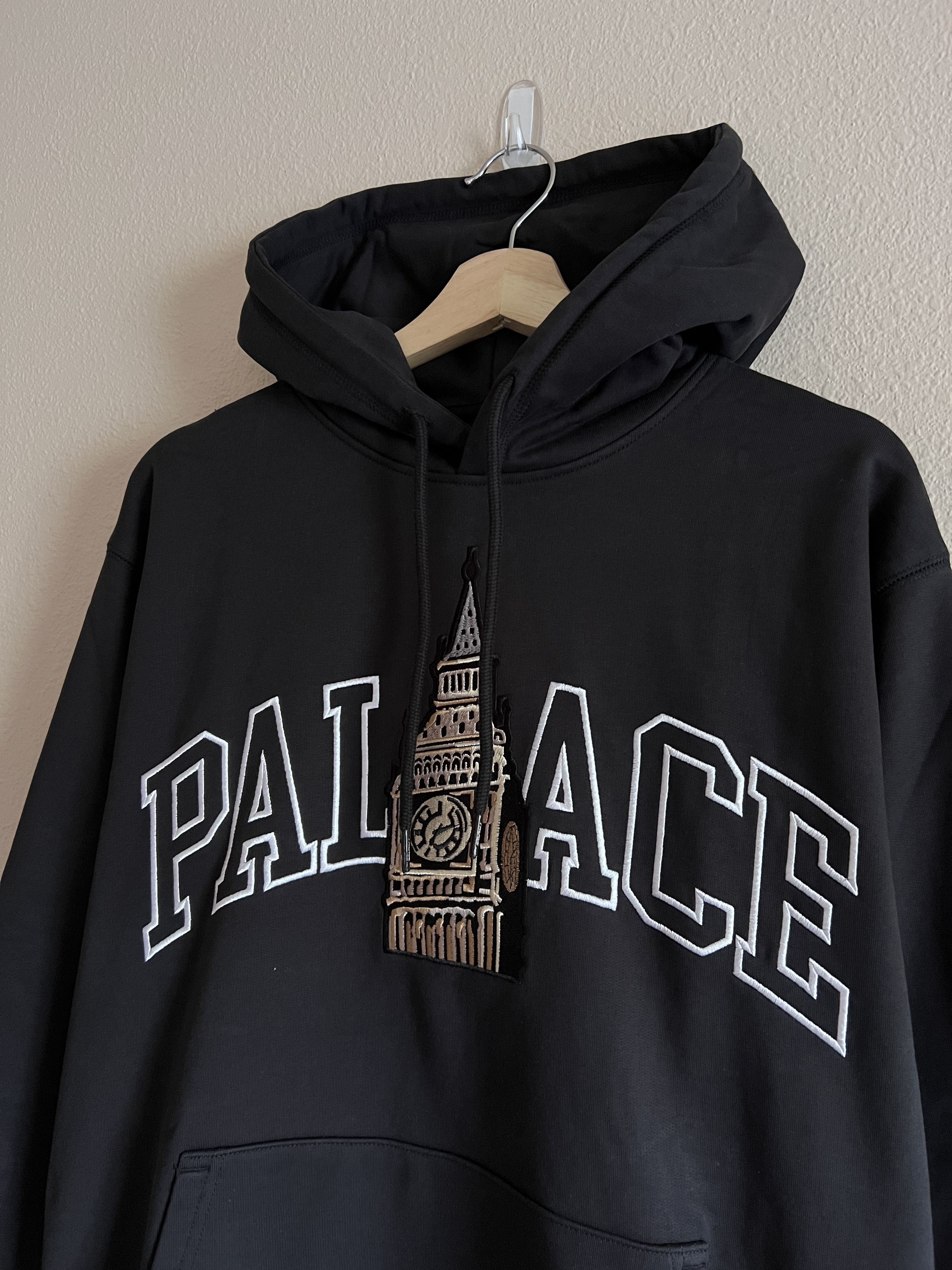 Palace skateboards hoodie deals