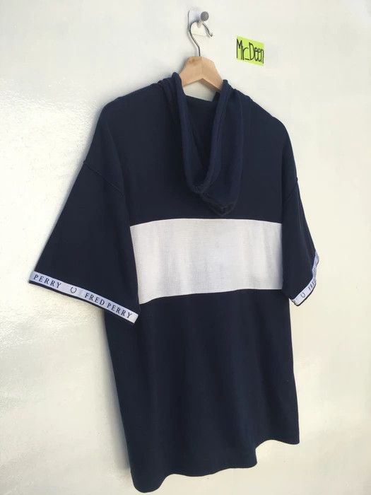 Fred Perry Short Sleeve Hoodie with Big Logo Fred Perry Size US M / EU 48-50 / 2 - 8 Thumbnail