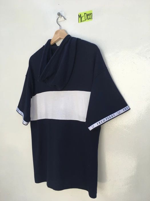 Fred Perry Short Sleeve Hoodie with Big Logo Fred Perry Size US M / EU 48-50 / 2 - 7 Thumbnail
