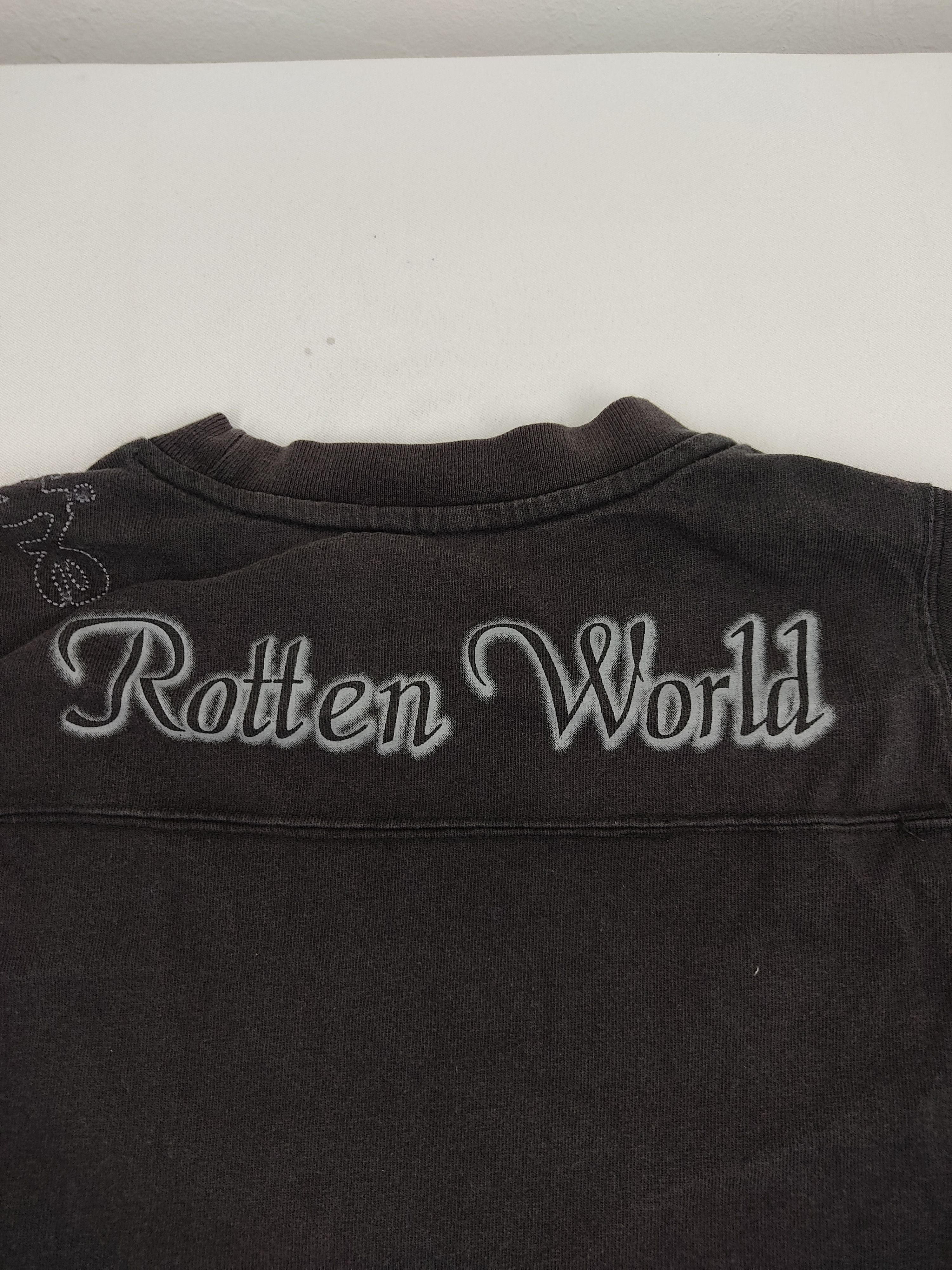 Japanese Brand Cosine Rotten World Save Nature Support Wild Life Tee Size US S / EU 44-46 / 1 - 5 Thumbnail