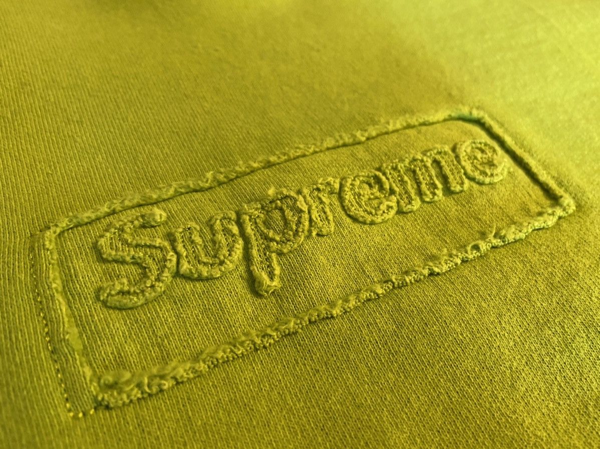 purchase store‎ Supreme Lime Green Cutout Box Logo Crewneck | www ...