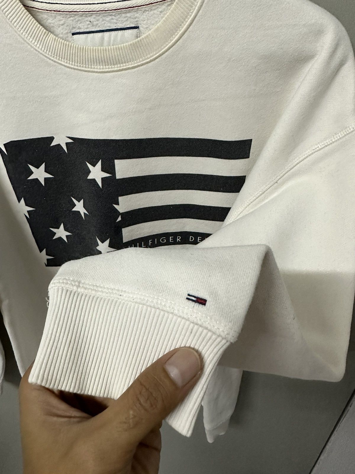 Tommy Hilfiger × Vintage Vintage HILFIGER DENIM US Flag Logo Pullover Sweatshirt Size US M / EU 48-50 / 2 - 6 Thumbnail