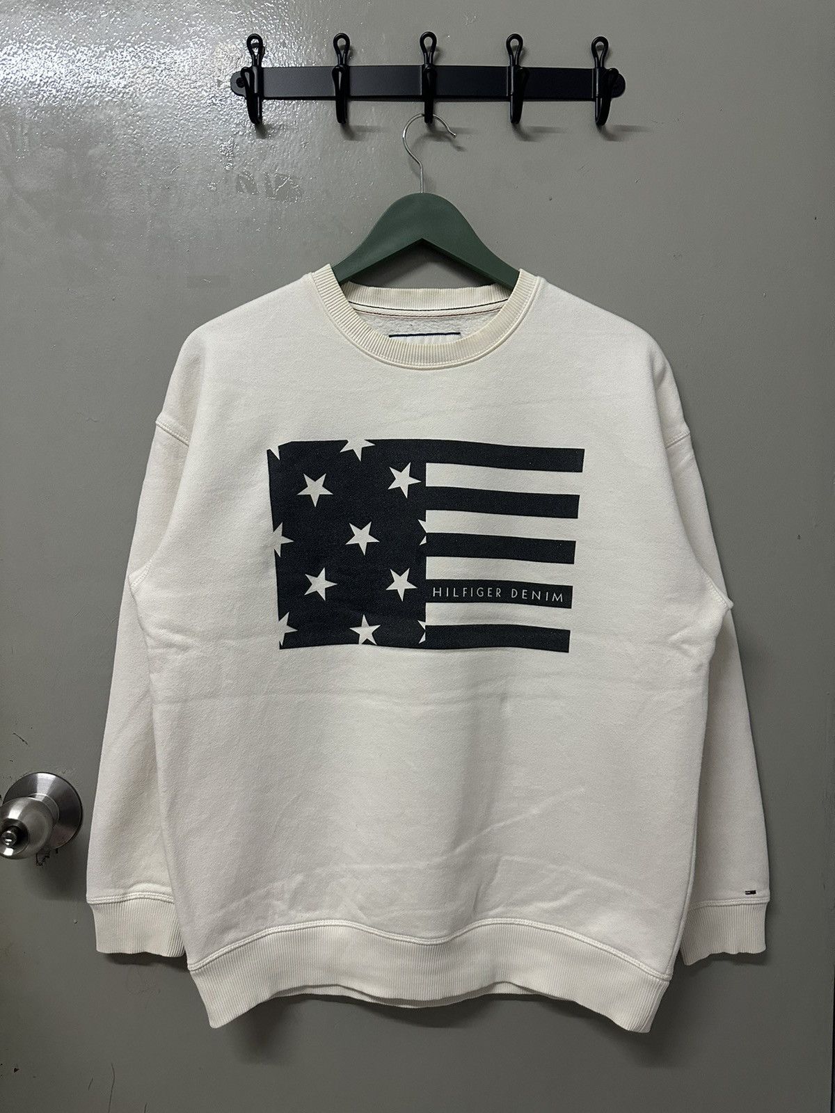 Tommy Hilfiger × Vintage Vintage HILFIGER DENIM US Flag Logo Pullover Sweatshirt Size US M / EU 48-50 / 2 - 1 Thumbnail