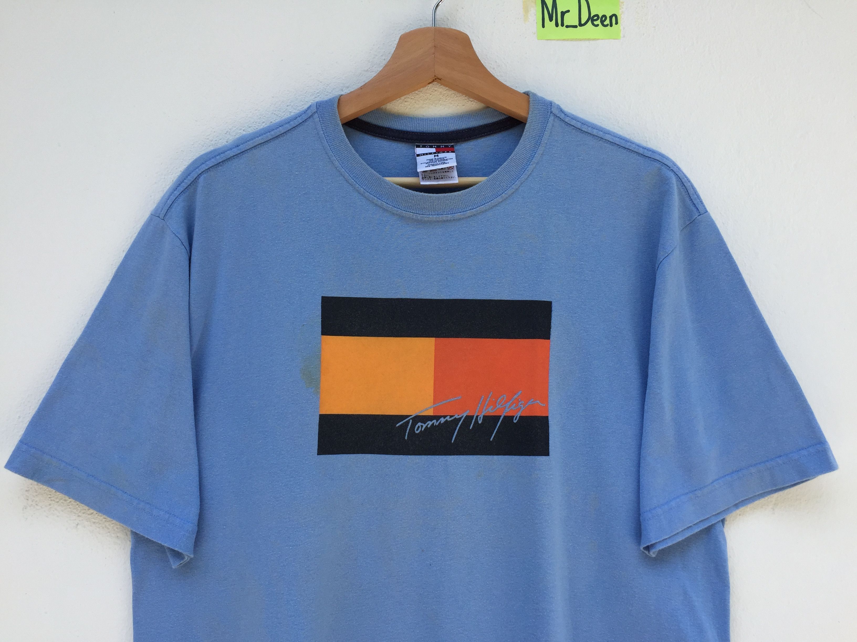 Tommy Hilfiger Vintage 90s Tommy Hilfiger big flag script t shirt Size US M / EU 48-50 / 2 - 5 Thumbnail