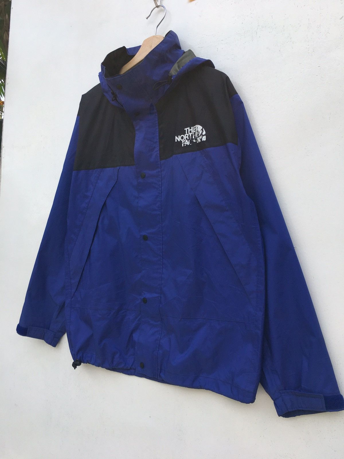 Vintage The North Face x Goretex Hooded Windbreaker