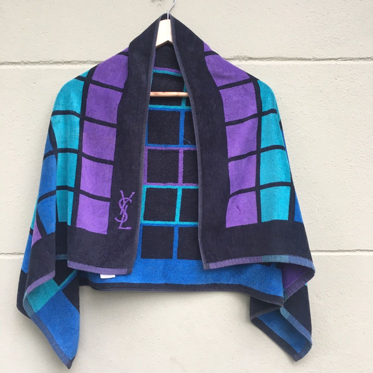 Yves Saint Laurent YSL Gym Towel Size ONE SIZE - 1 Thumbnail