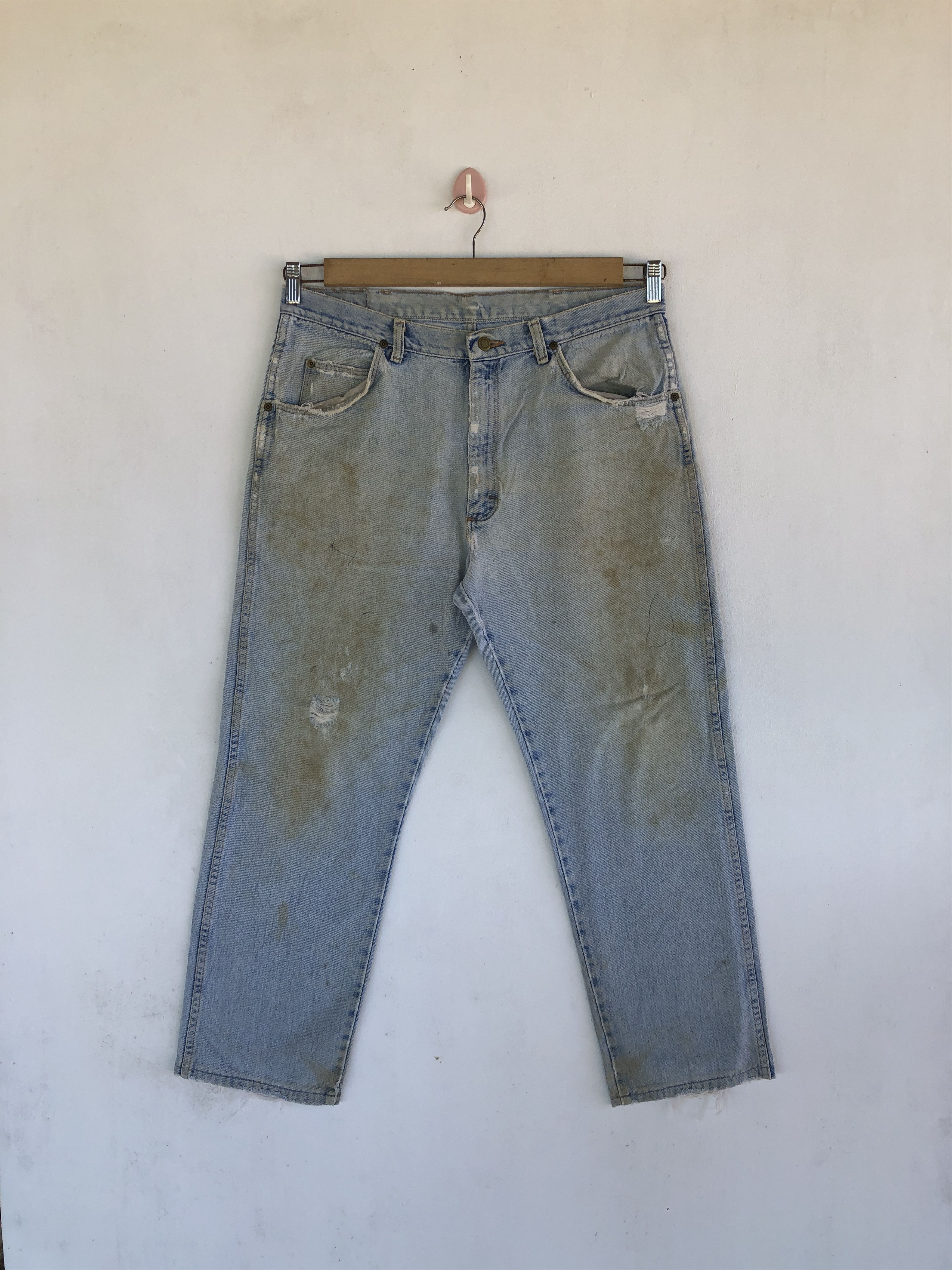 Wrangler Vintage Dirty Wrangler Distressed Jeans Wrangler Denim Size US 34 / EU 50 - 1 Thumbnail