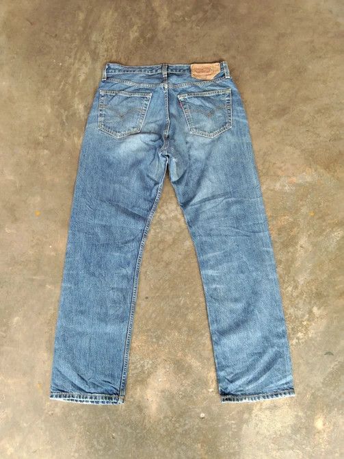 Levi's Vintage Levi's 501 Distressed Jeans 32x30 Size US 32 / EU 48 - 2 Thumbnail