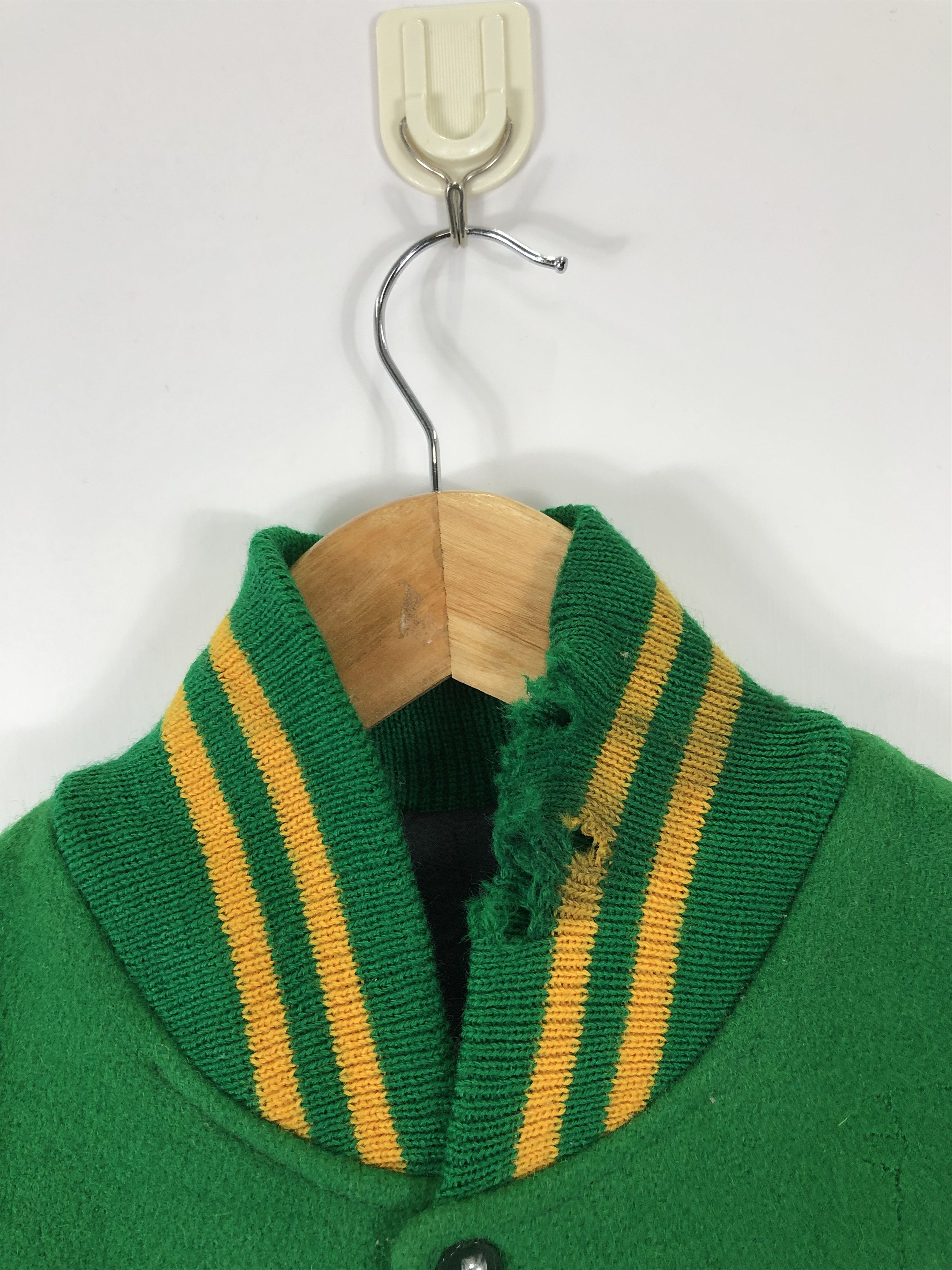 Vintage Vintage Lions Oregon Varsity Jacket Patches Leather V0216 Size US L / EU 52-54 / 3 - 7 Thumbnail