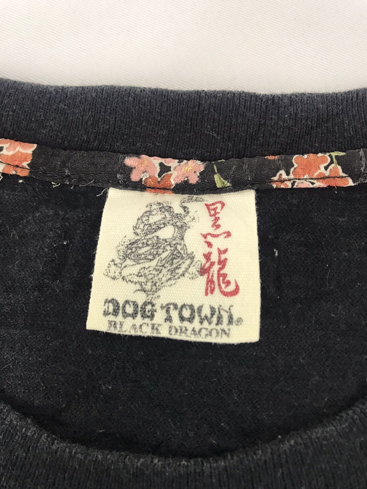 Dogtown Rare Dog Town Black Dragon Motif Art Tee Skate Rap Size US XL / EU 56 / 4 - 7 Thumbnail