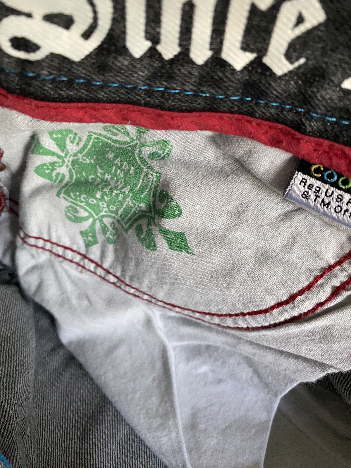 Coogi Vintage Y2K’s Coogi Tribal Embroidery Long Wide Jean Shorts Size US 37 - 15 Thumbnail