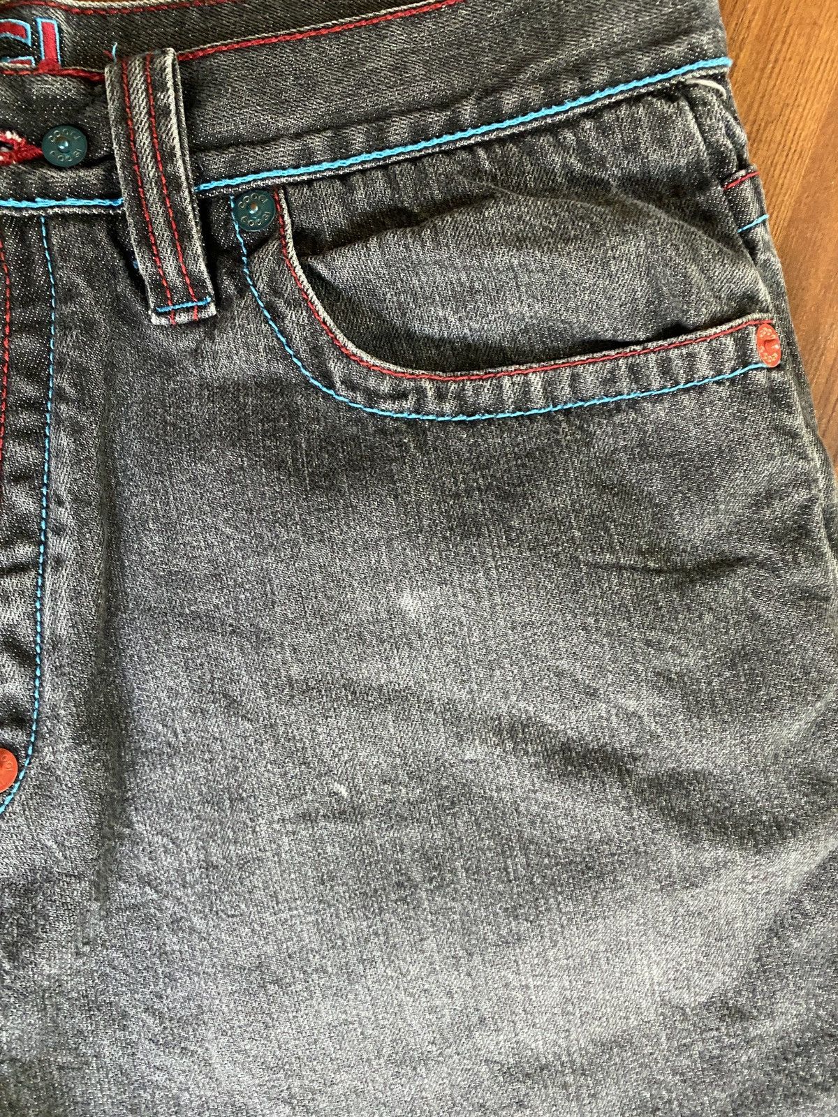Coogi Vintage Y2K’s Coogi Tribal Embroidery Long Wide Jean Shorts Size US 37 - 17 Thumbnail