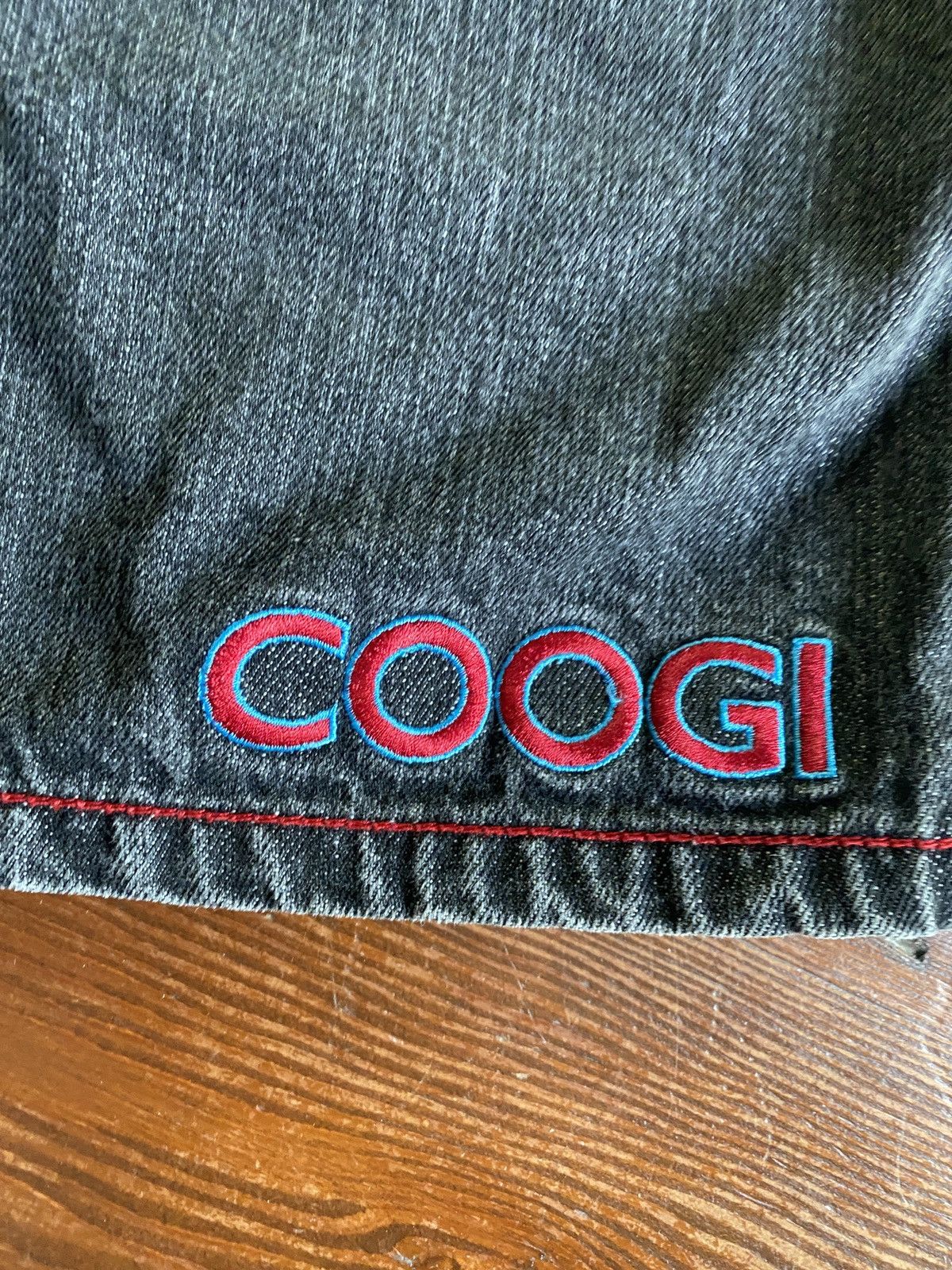 Coogi Vintage Y2K’s Coogi Tribal Embroidery Long Wide Jean Shorts Size US 37 - 3 Thumbnail