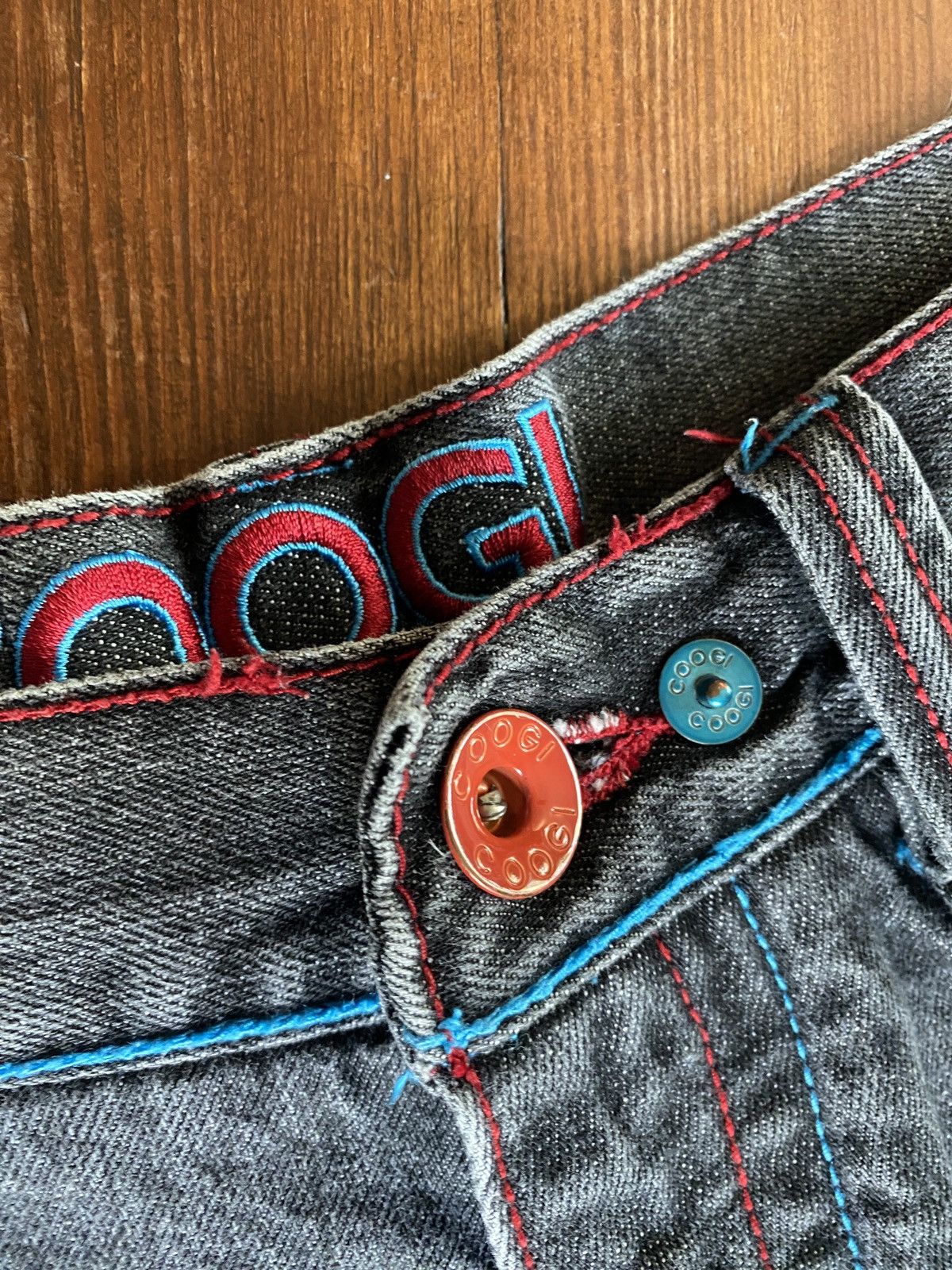Coogi Vintage Y2K’s Coogi Tribal Embroidery Long Wide Jean Shorts Size US 37 - 18 Thumbnail