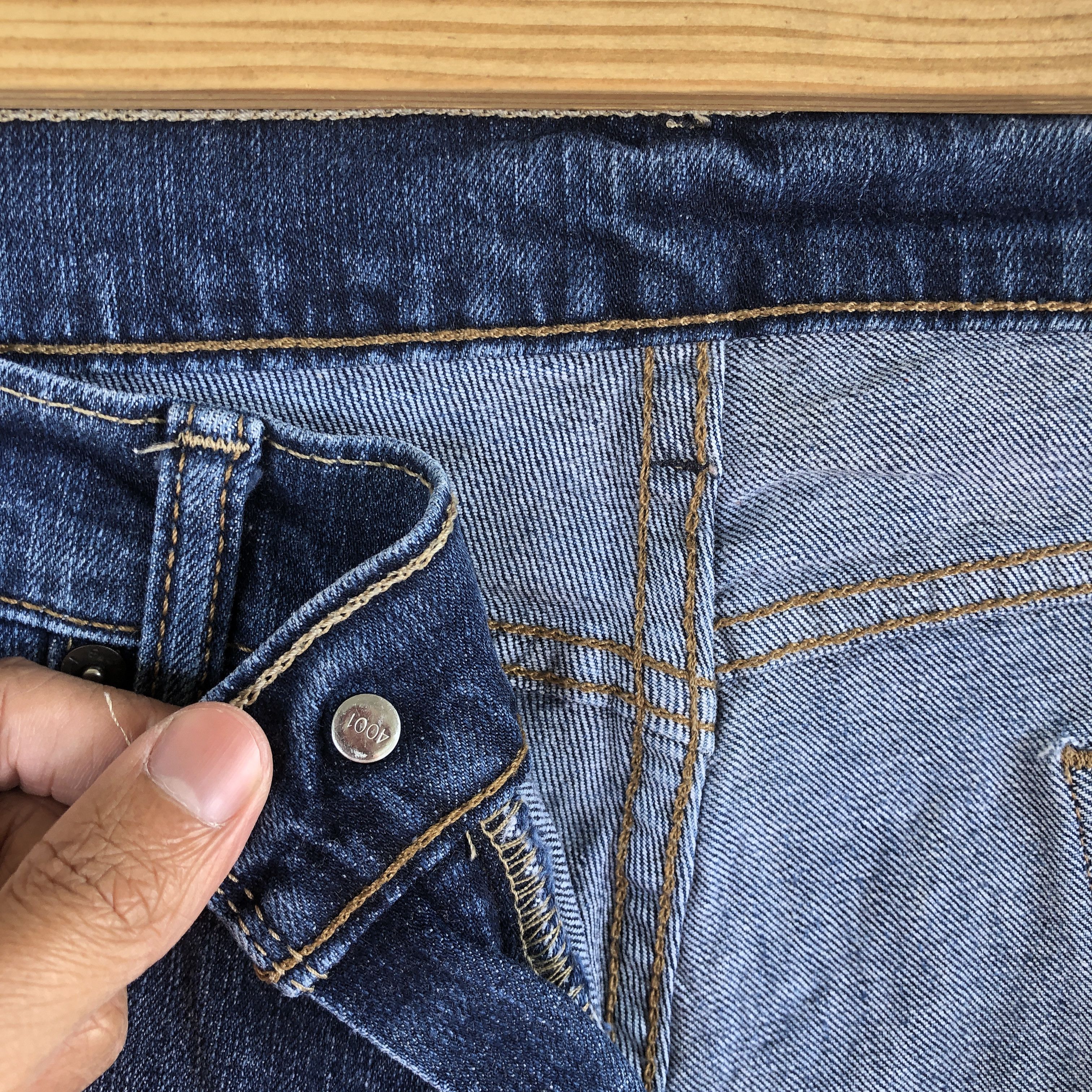 Levi's Vintage Levi's Light Wash Jeans Dirty Levis 505 Denim Pants Size US 34 / EU 50 - 9 Thumbnail