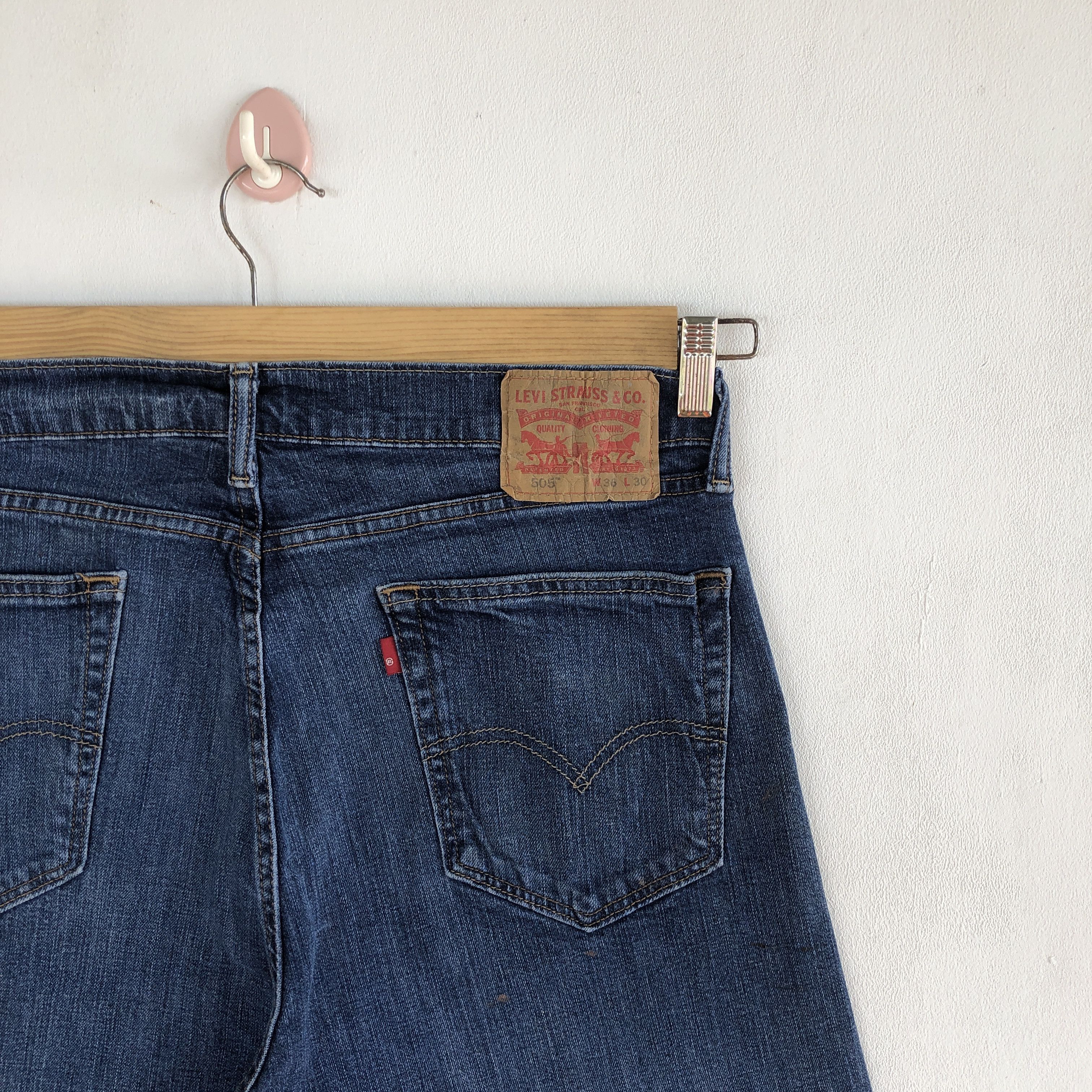 Levi's Vintage Levi's Light Wash Jeans Dirty Levis 505 Denim Pants Size US 34 / EU 50 - 7 Thumbnail