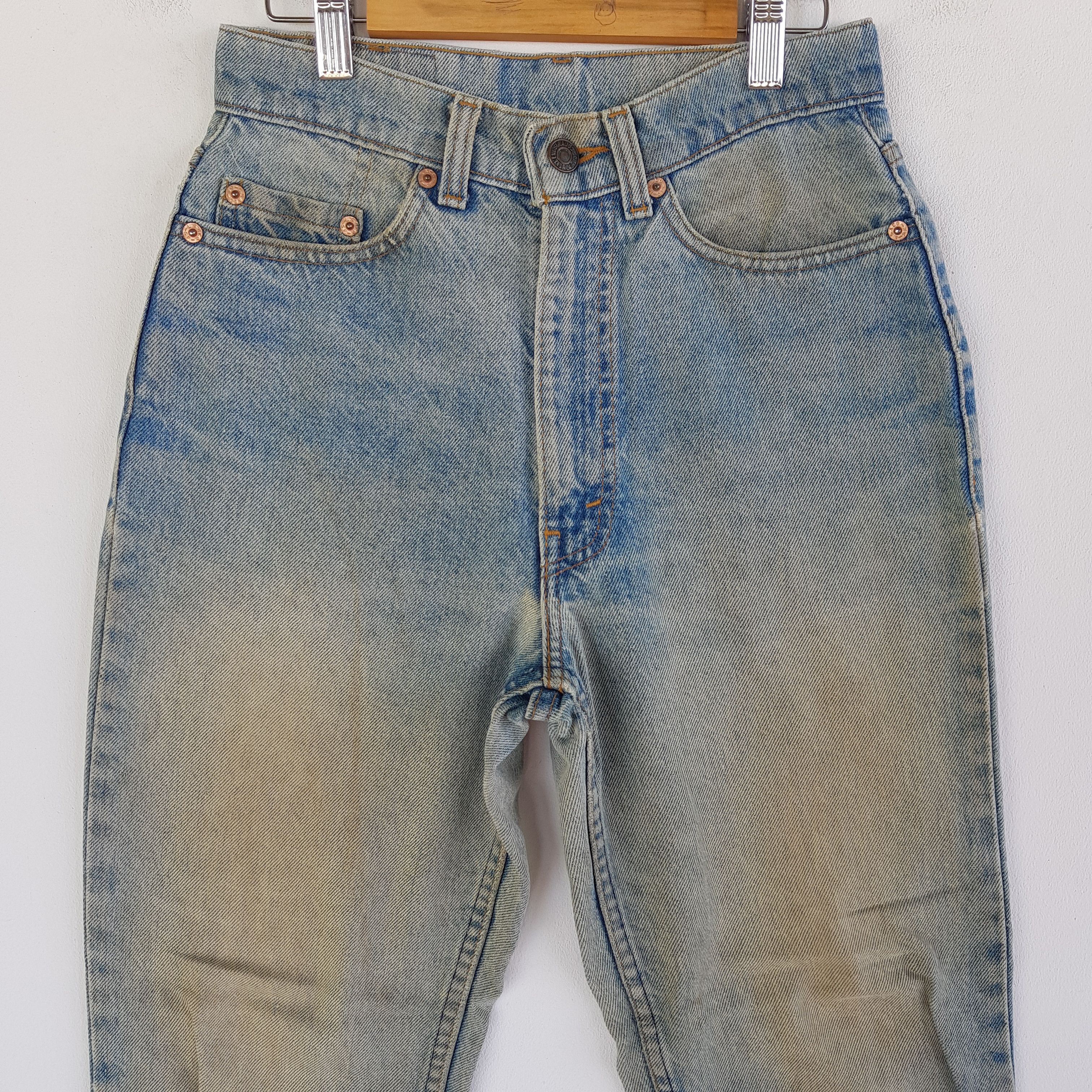 Levi's Vintage Levi's Distressed Jeans Dirty Levis Light Wash Denim Size 24" / US 00 / IT 34 - 5 Thumbnail